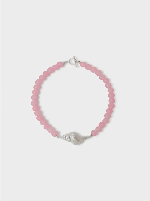 Concha Necklace sold by Gimaguas