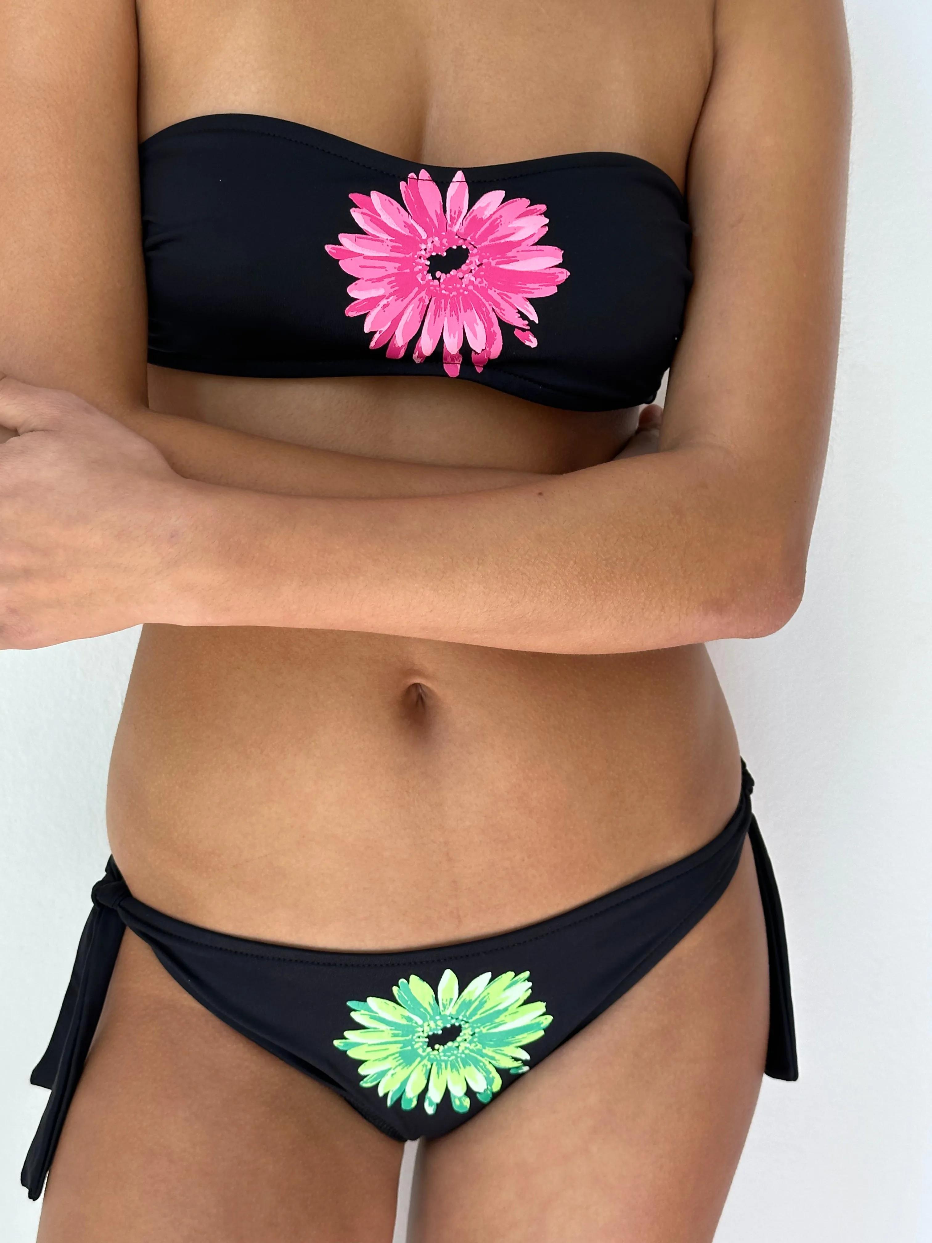 Primula Bikini Bottom sold by Gimaguas product image thumbnail 5