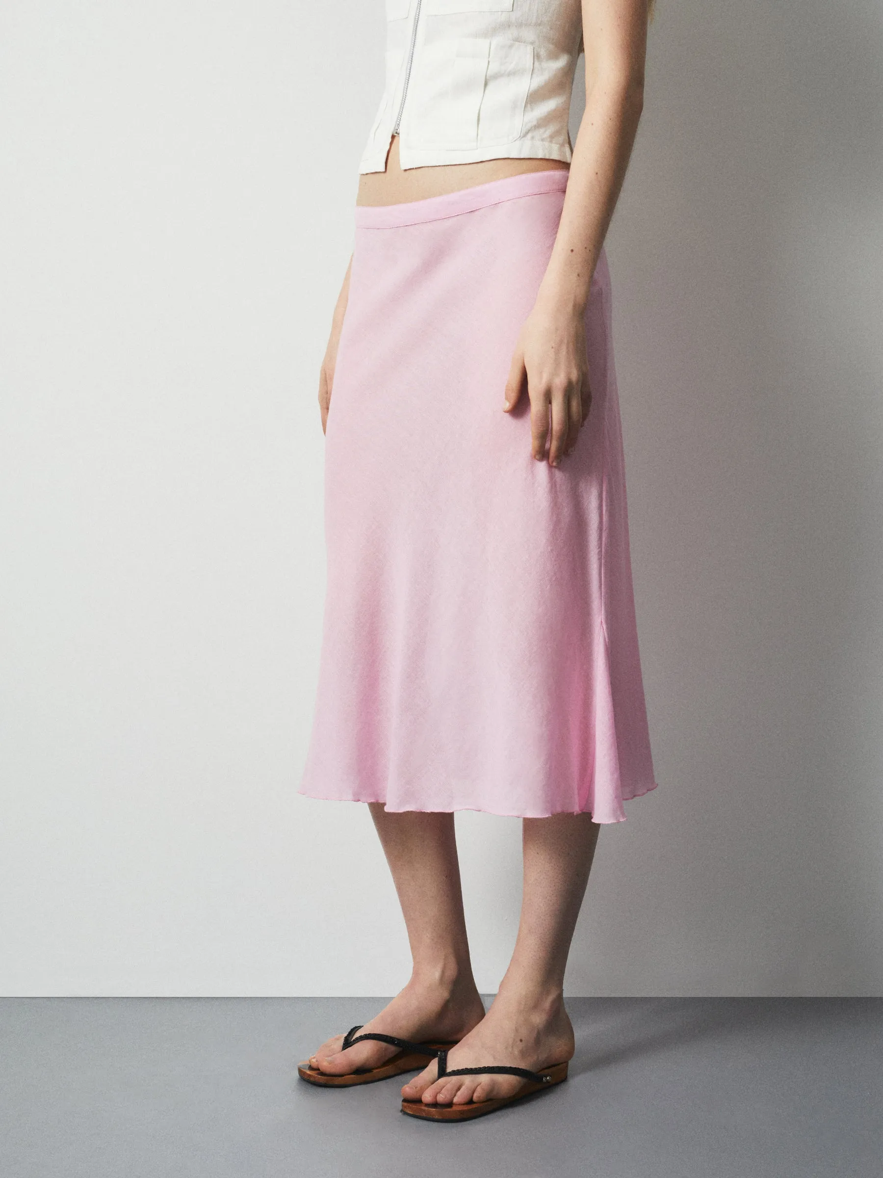 Cala Skirt sold by Gimaguas product image thumbnail 3