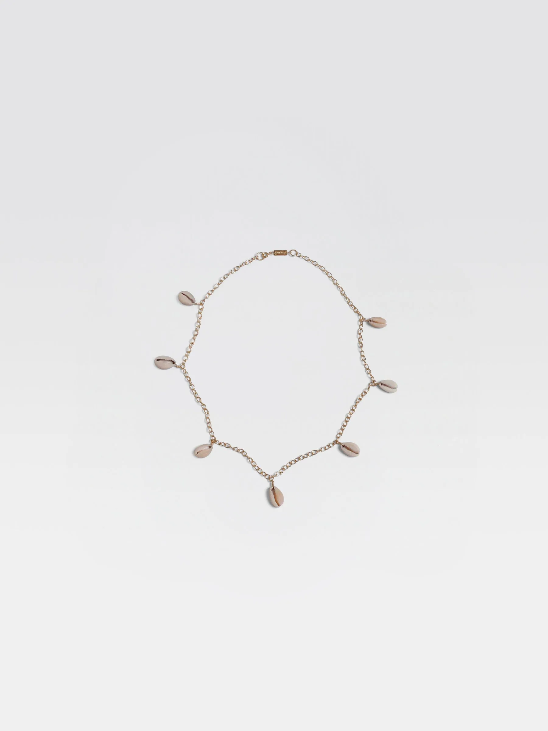 Gold Necklace With Shells sold by Gimaguas