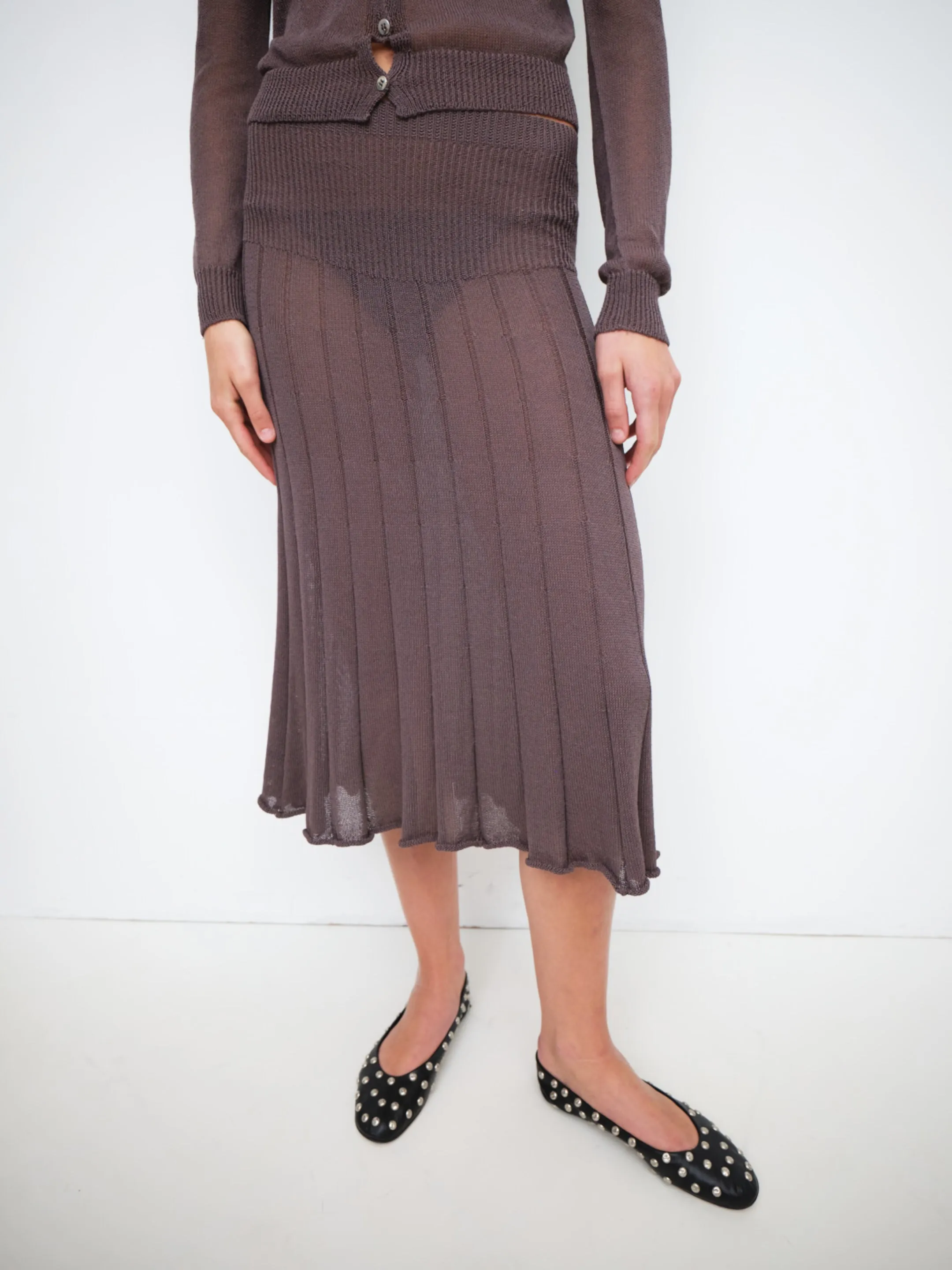 Yoyo Midi Skirt sold by Gimaguas