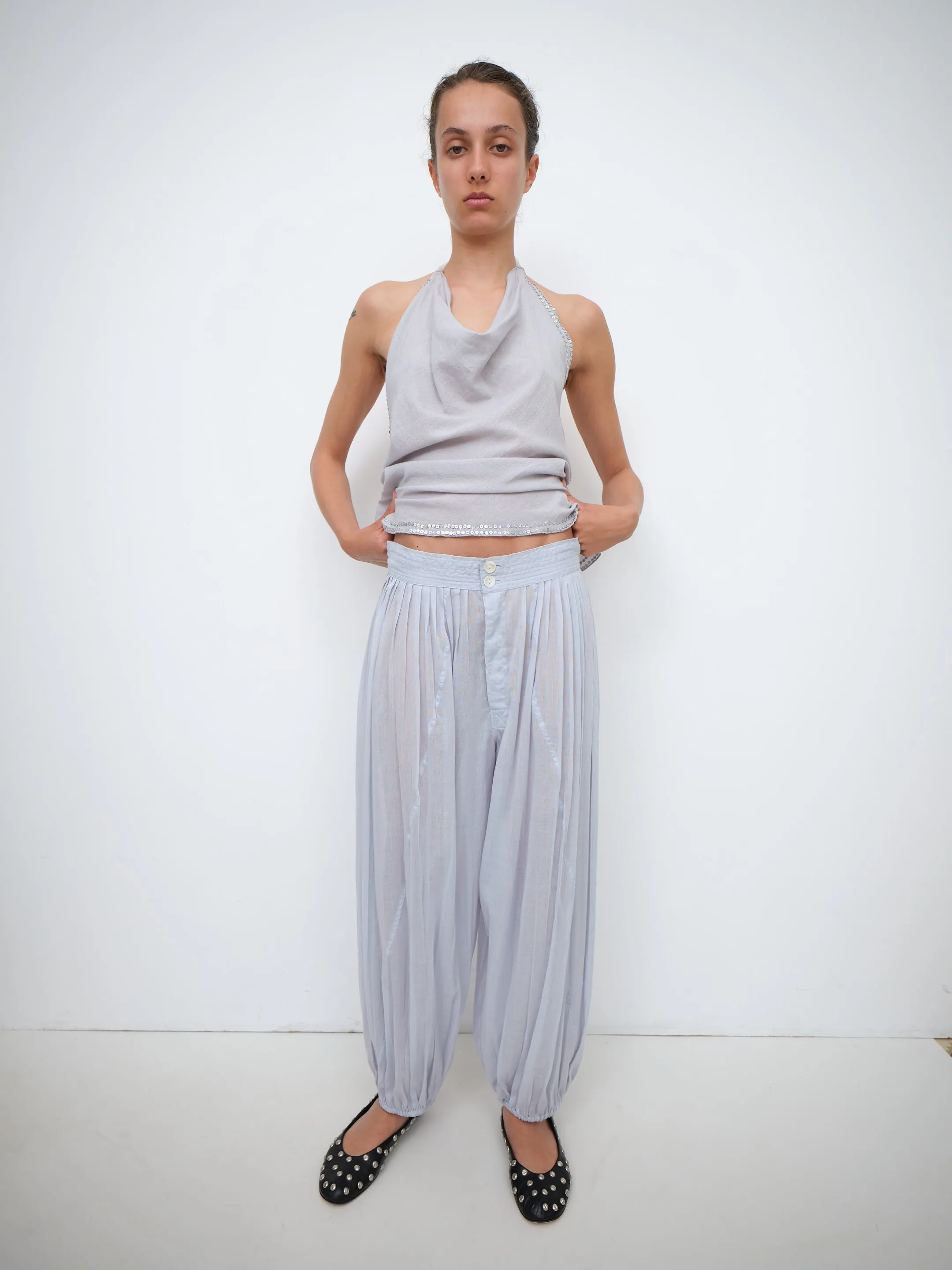 Phant Trousers sold by Gimaguas