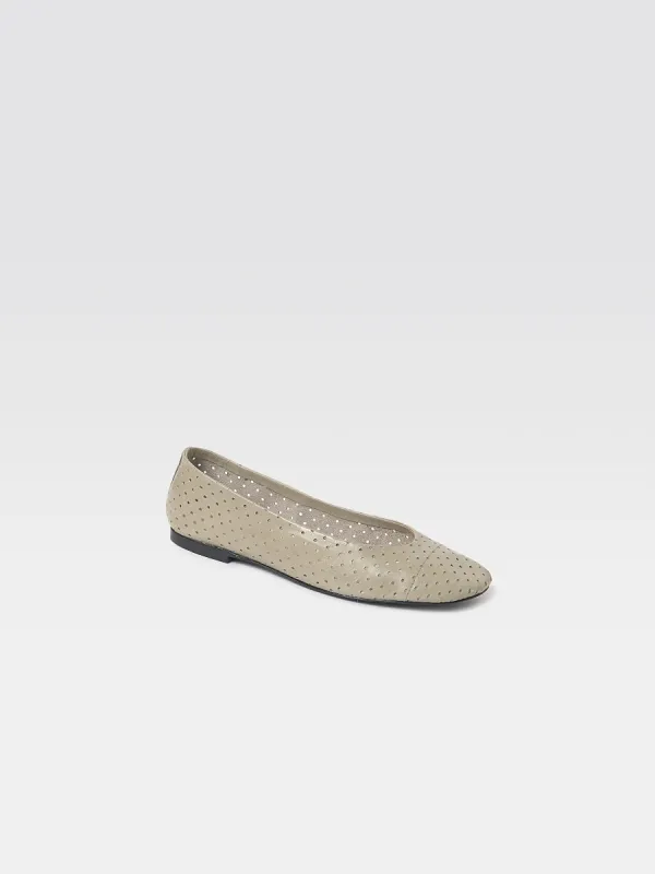 Bailarina Perforated sold by Gimaguas