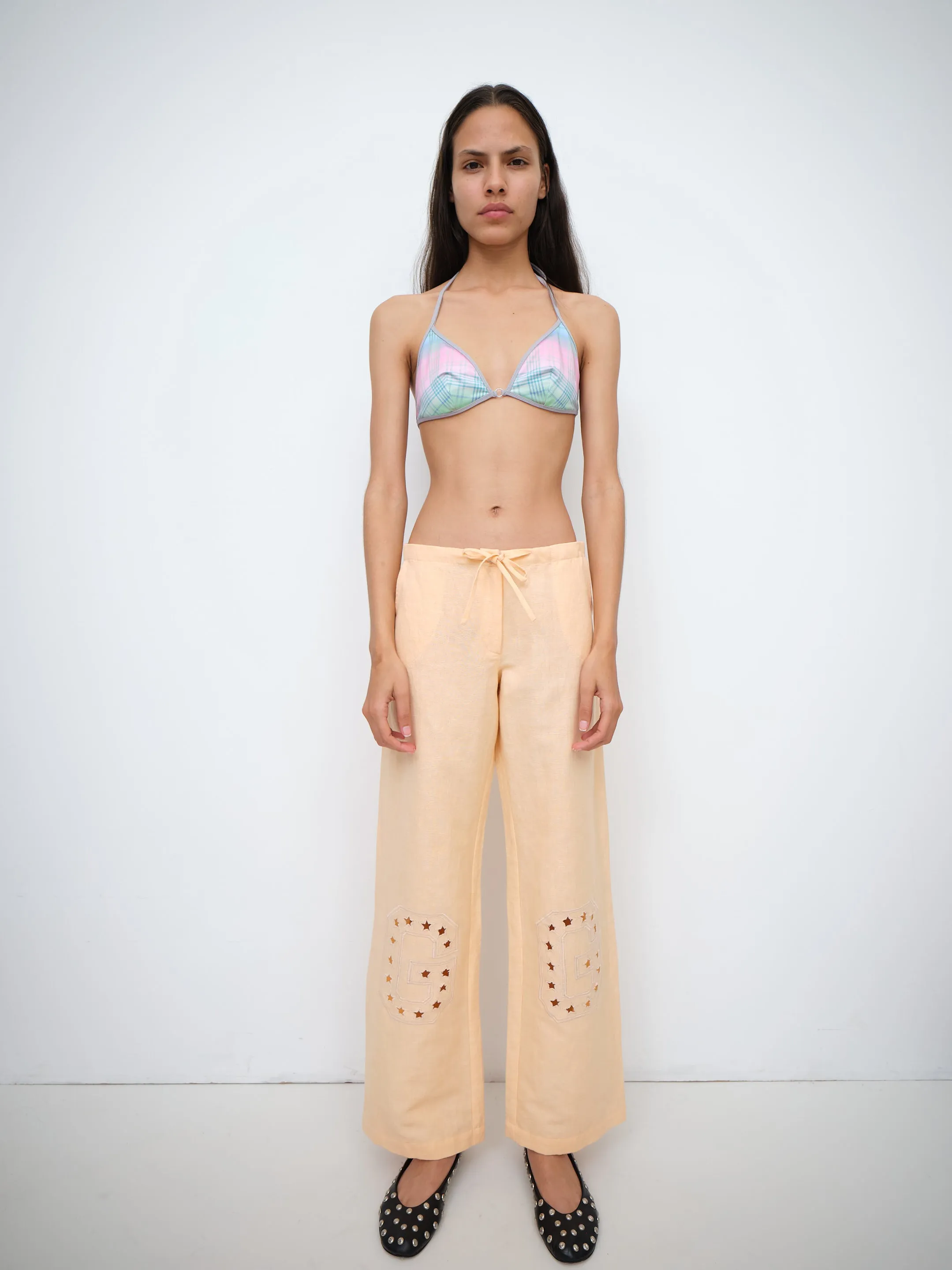 Gima Trousers sold by Gimaguas