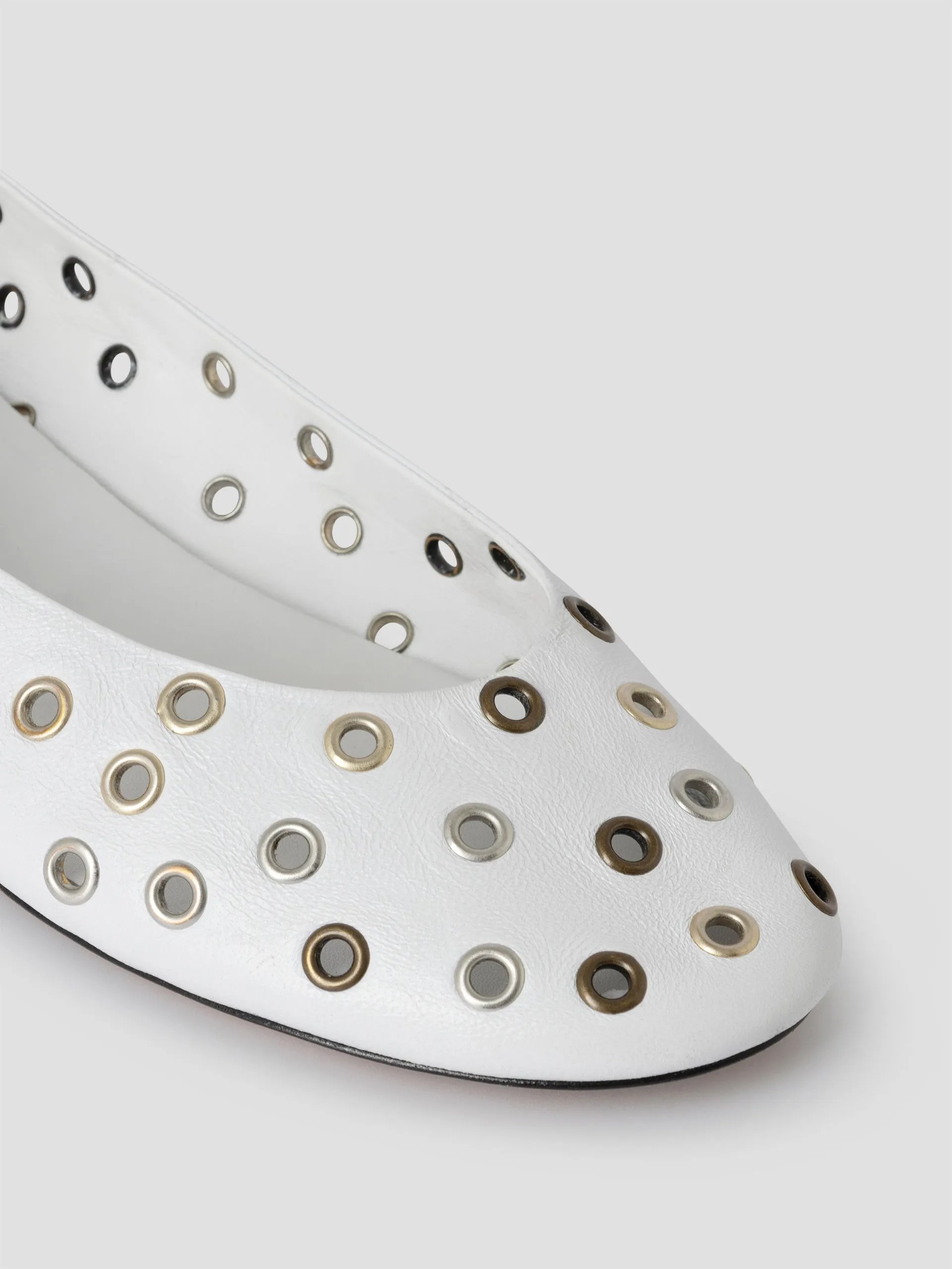 Bailarina Eyelets sold by Gimaguas product image thumbnail 2