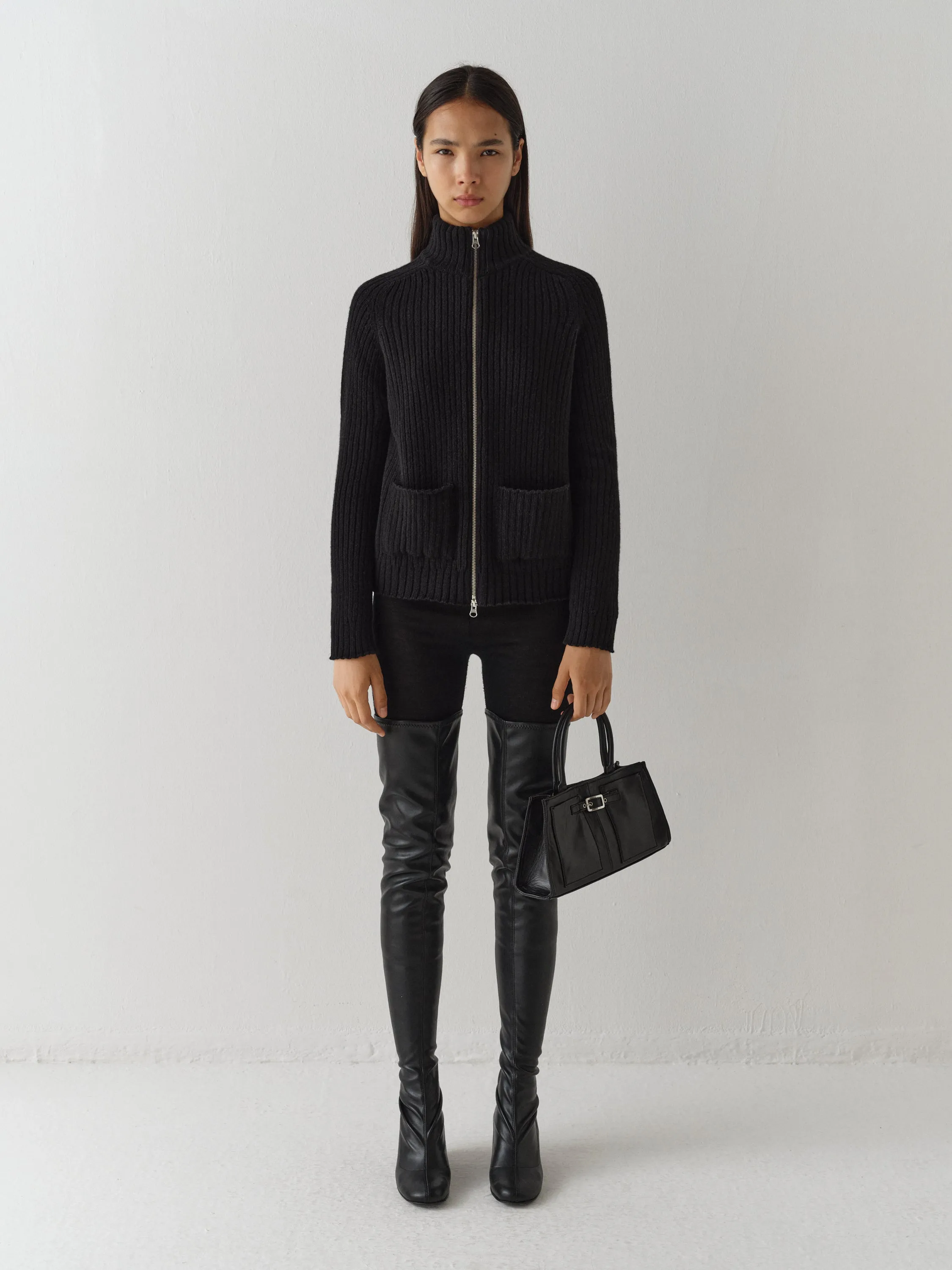 Annie Jacket sold by Gimaguas product image thumbnail 2