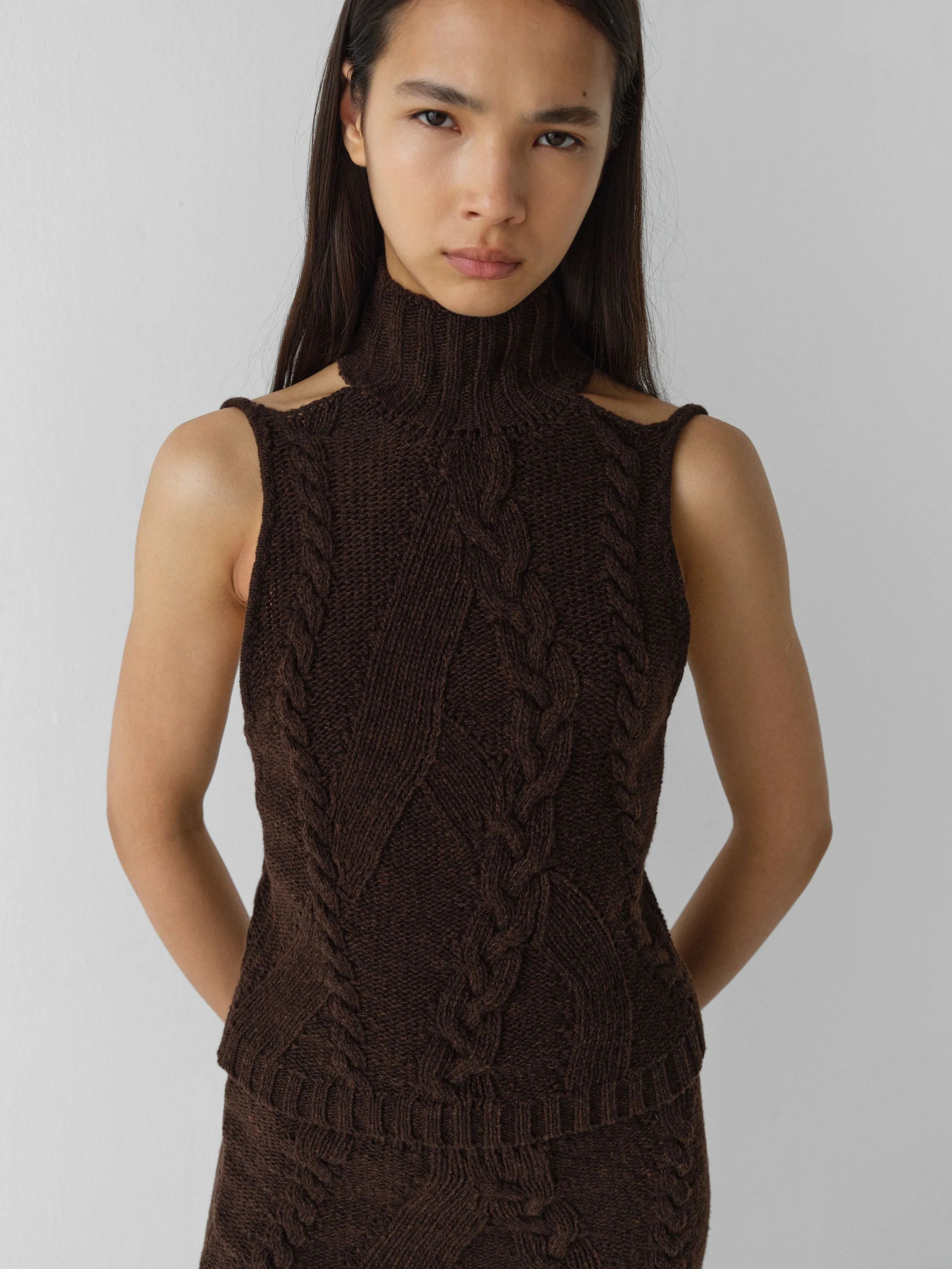 Julita Top sold by Gimaguas product image thumbnail 3