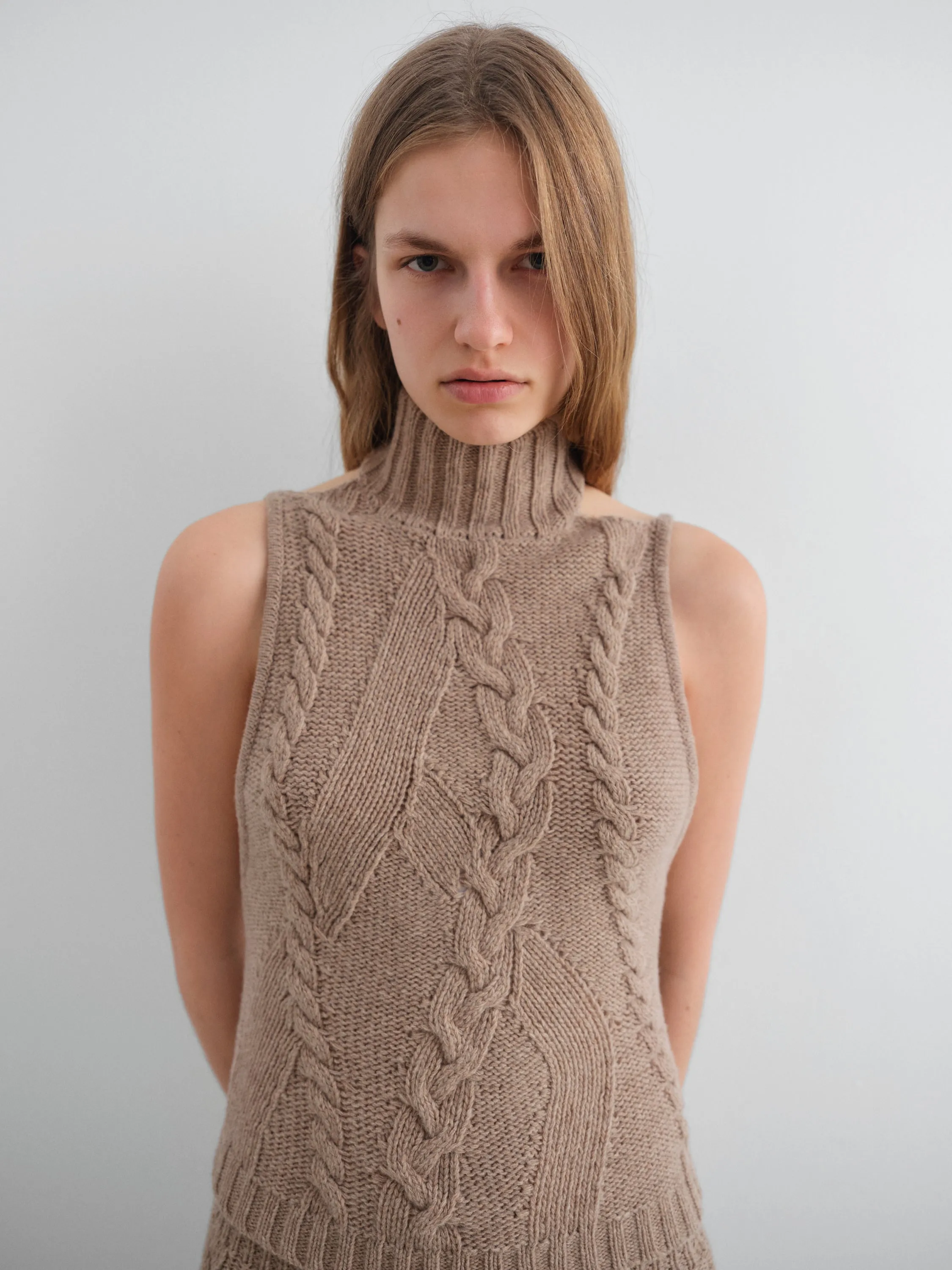 Julita Top sold by Gimaguas product image thumbnail 4