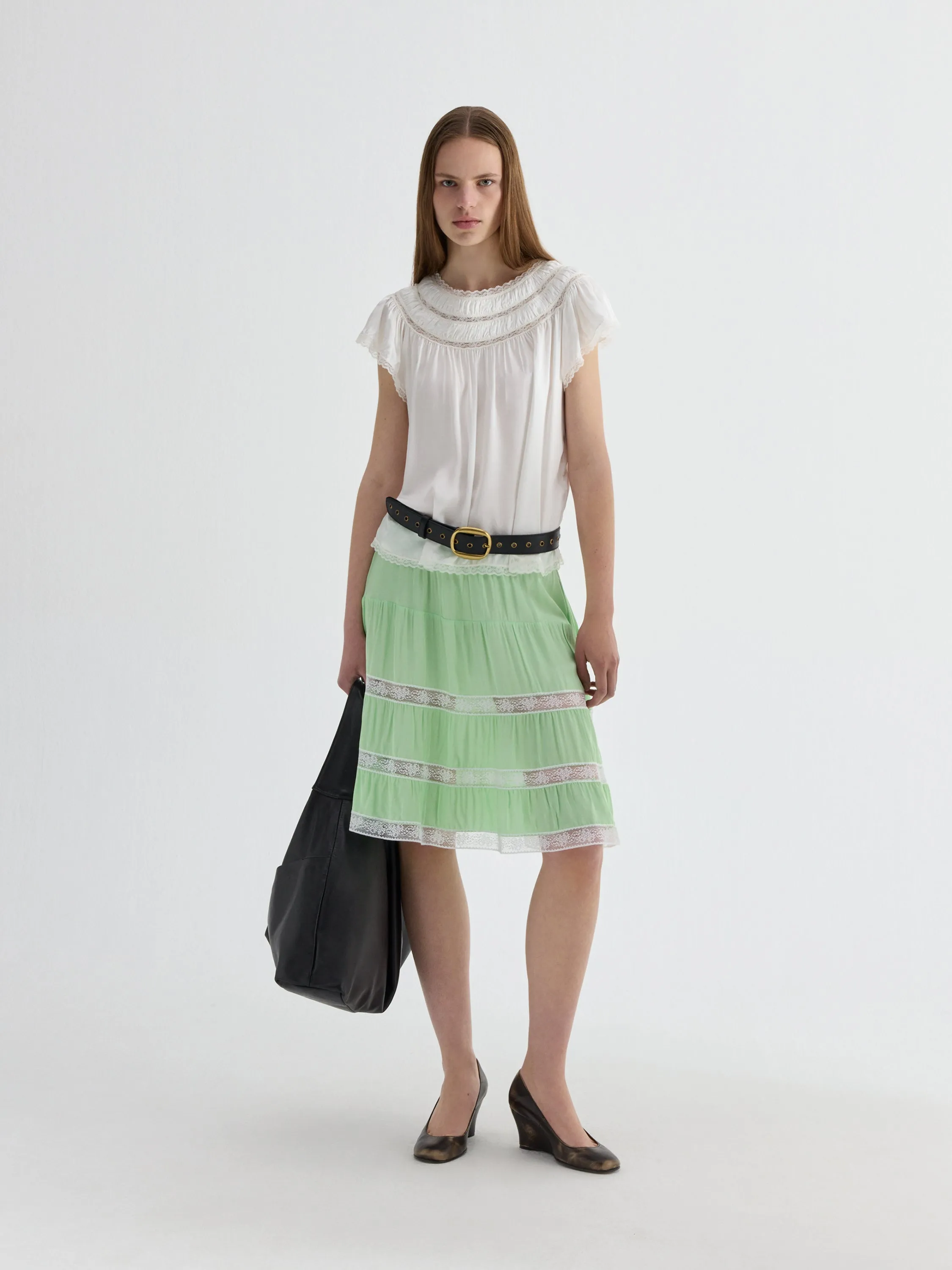 Oda Top sold by Gimaguas
