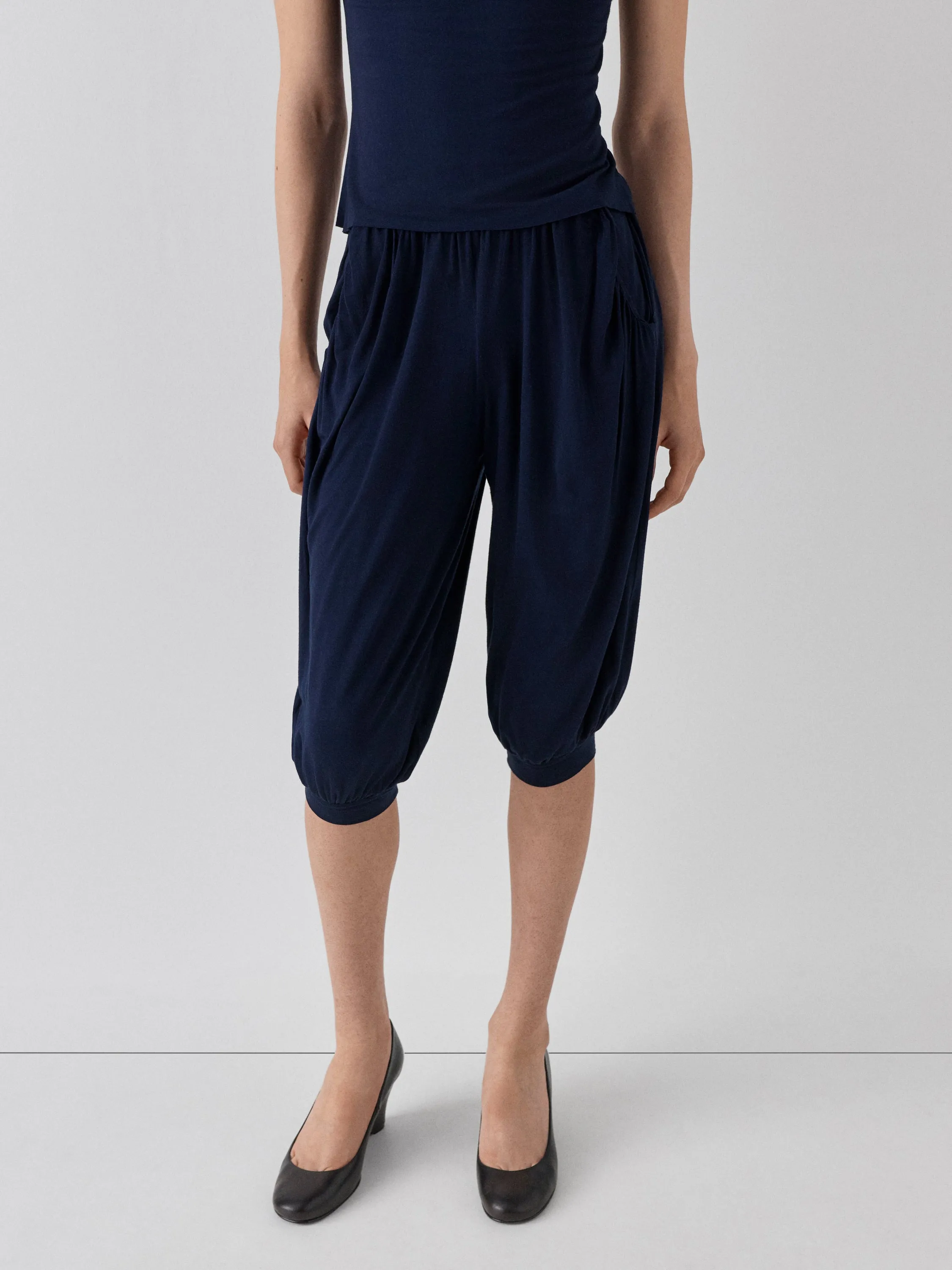 Oni Bermuda sold by Gimaguas product image thumbnail 2