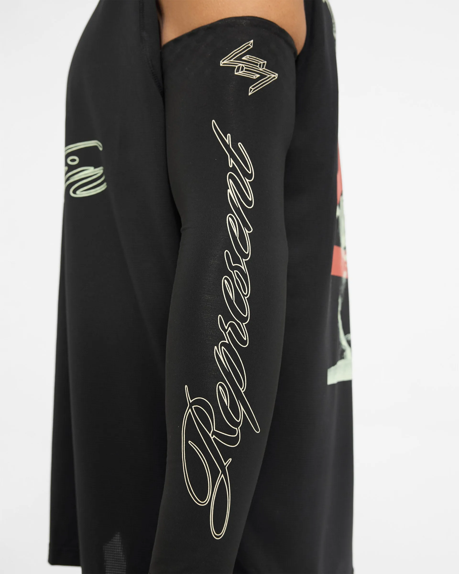 247 Berlin Arm Warmers - Jet Black sold by Represent product image thumbnail 2