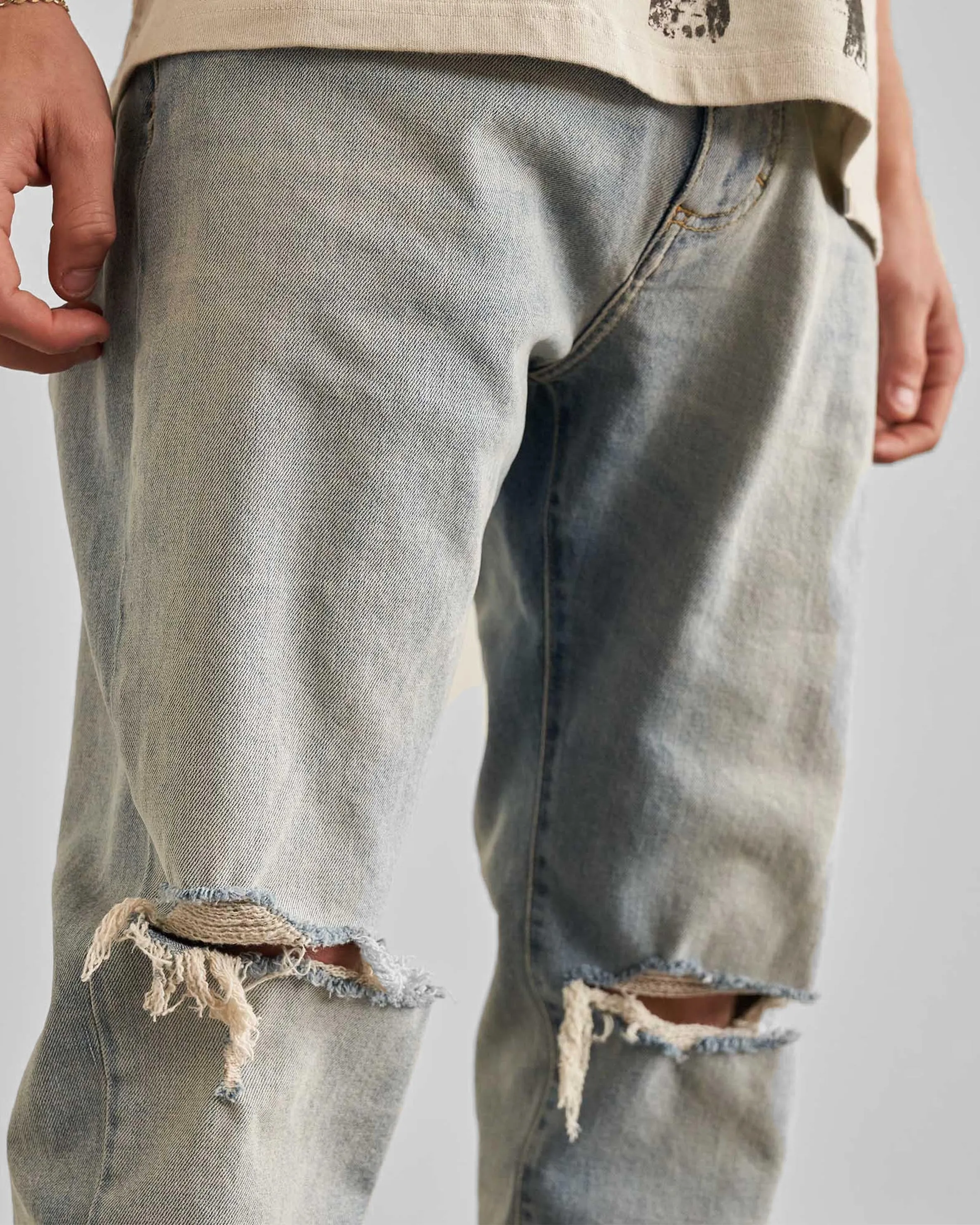 Baggy Destroyer Denim - Worn Blue sold by Represent product image thumbnail 3