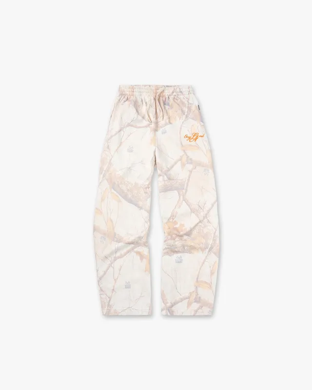 EngLAnd Sweatpant - Washed White Realtree® sold by Represent