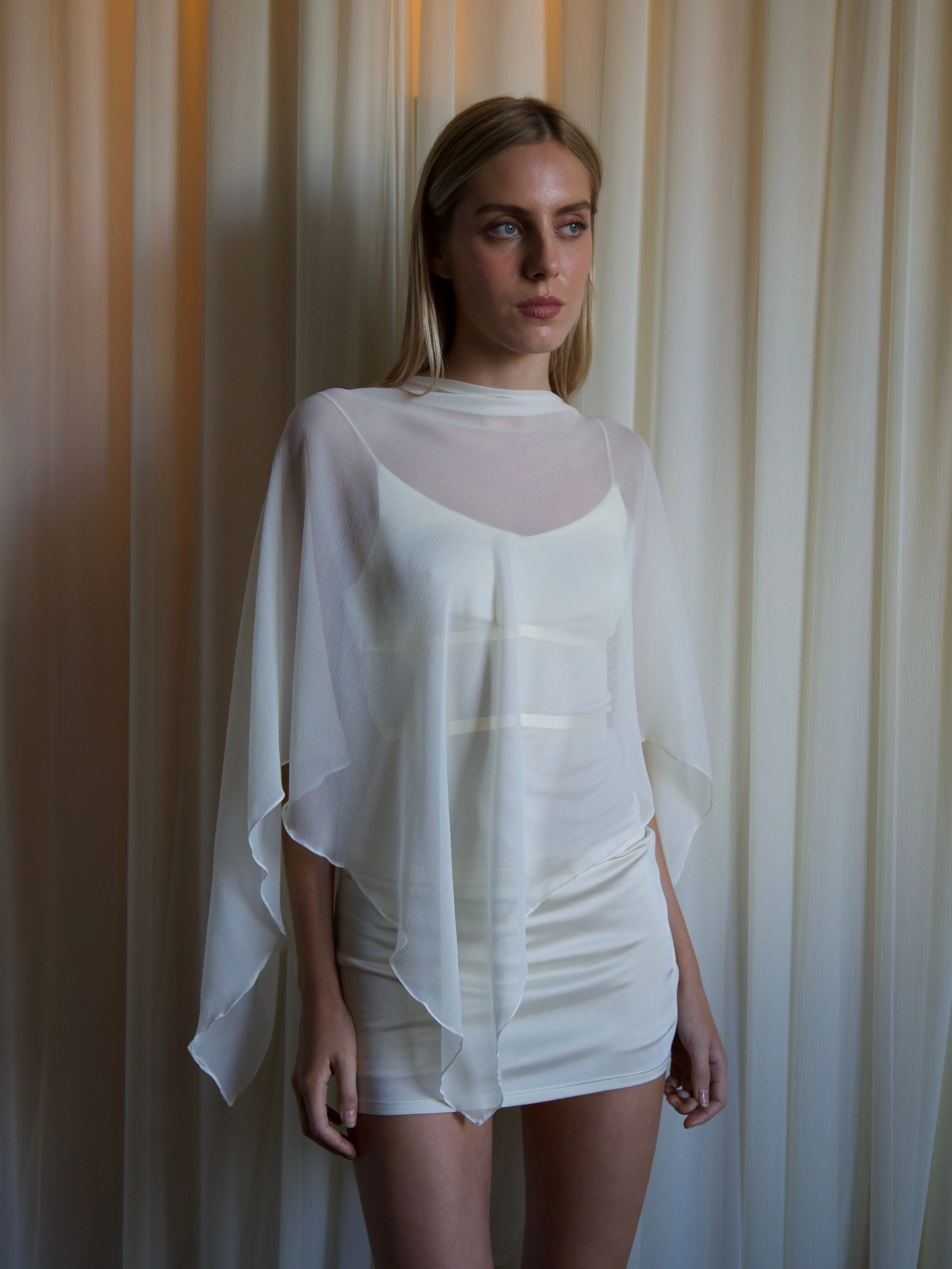 HONEYCRISP PONCHO sold by Buci product image thumbnail 3