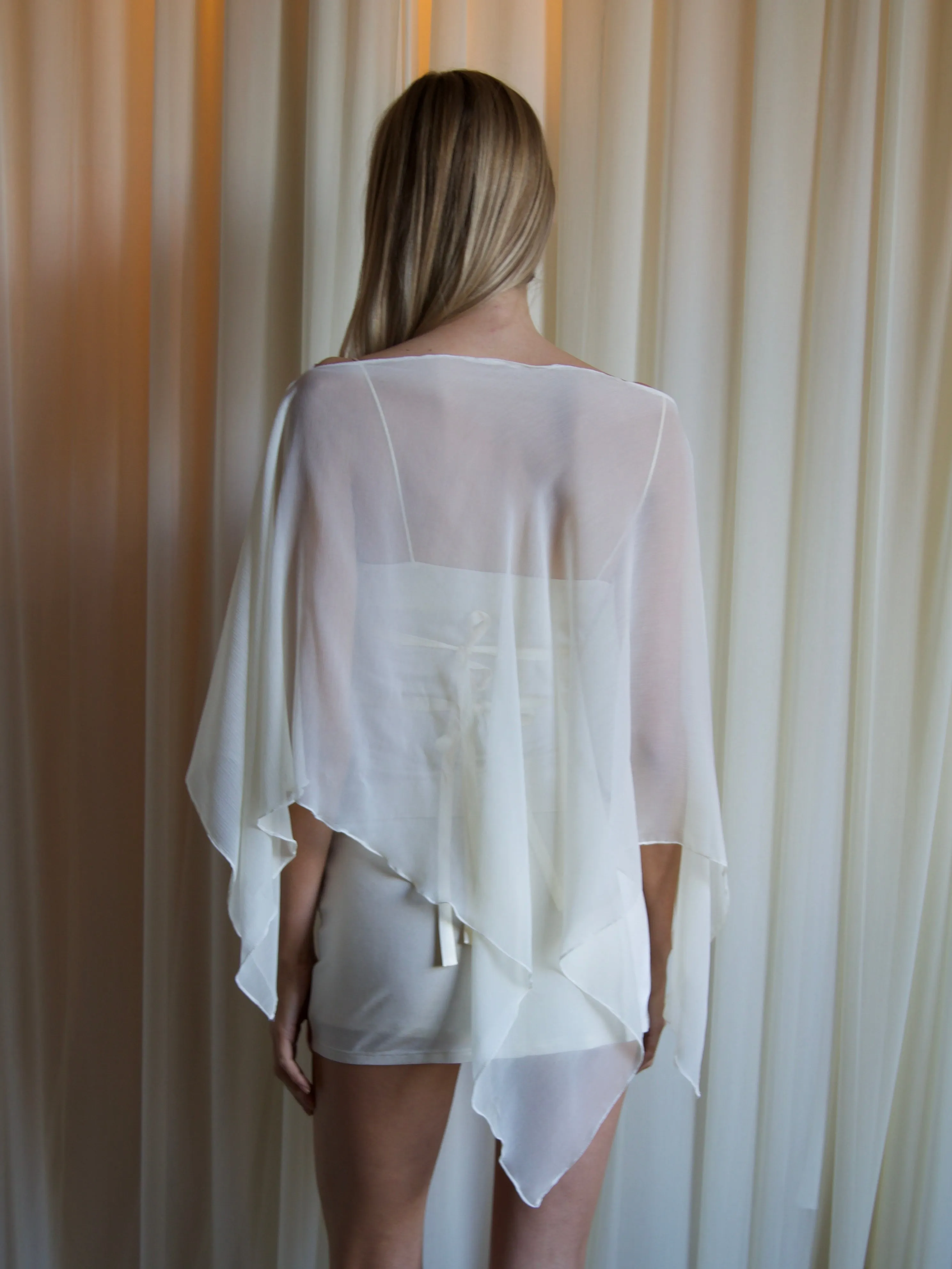 HONEYCRISP PONCHO sold by Buci product image thumbnail 2