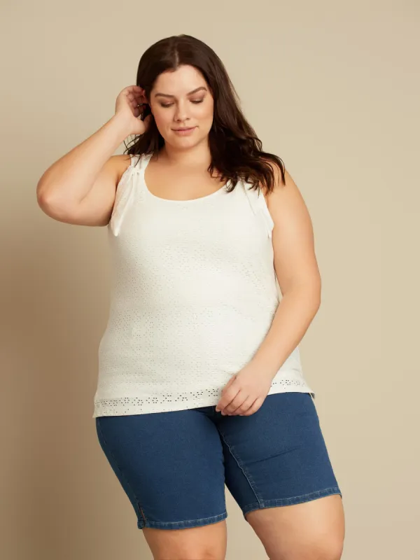 Semi-fitted tank top sold by Claire France