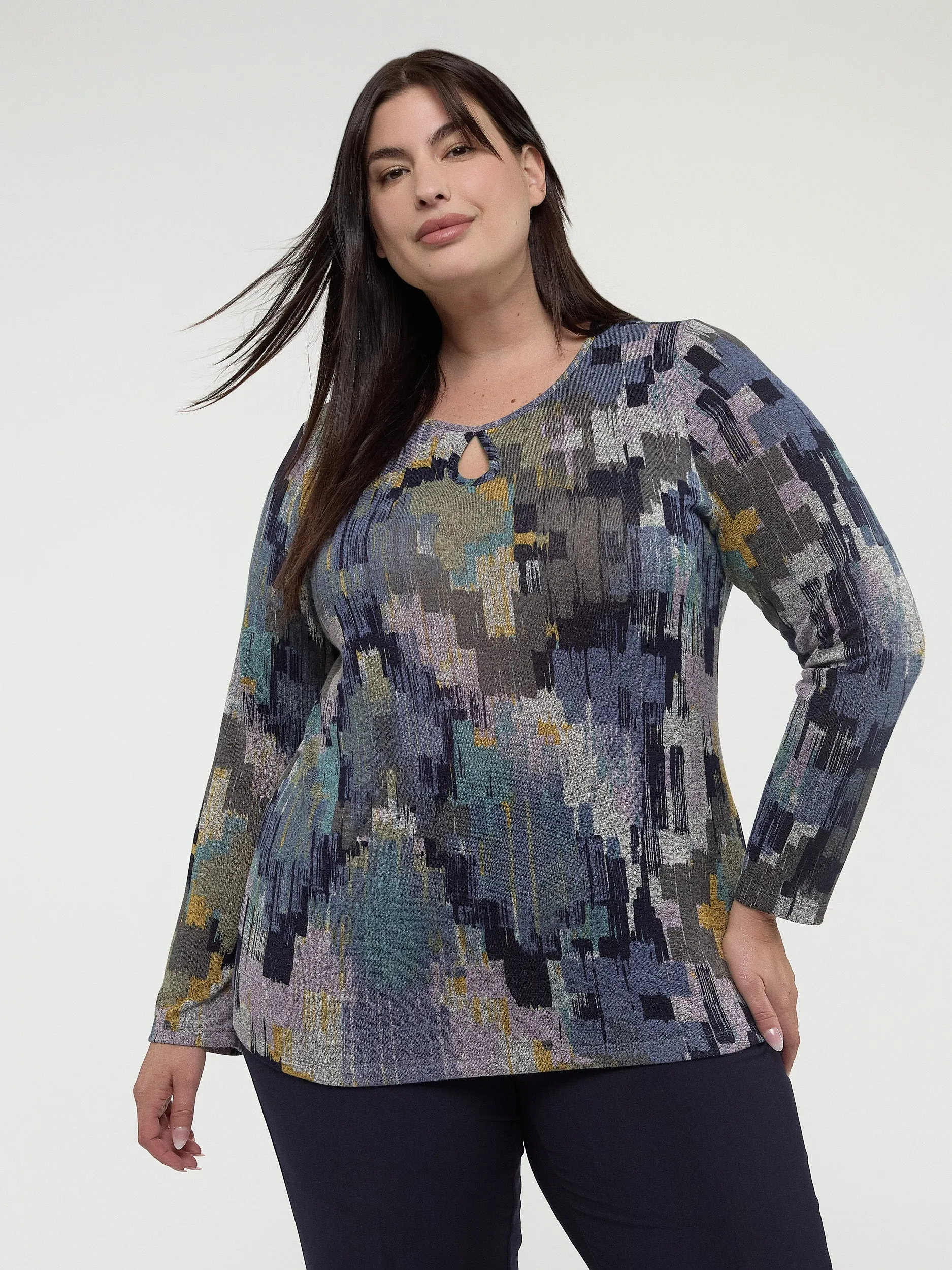 Long-sleeve semi-fitted t-shirt sold by Claire France product image thumbnail 2