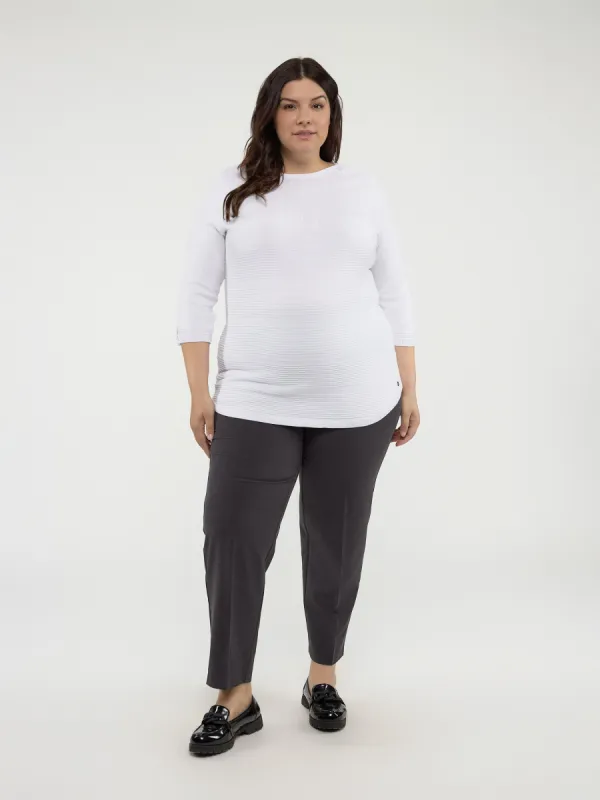 3/4-sleeve semi-fitted pullover sweater sold by Claire France