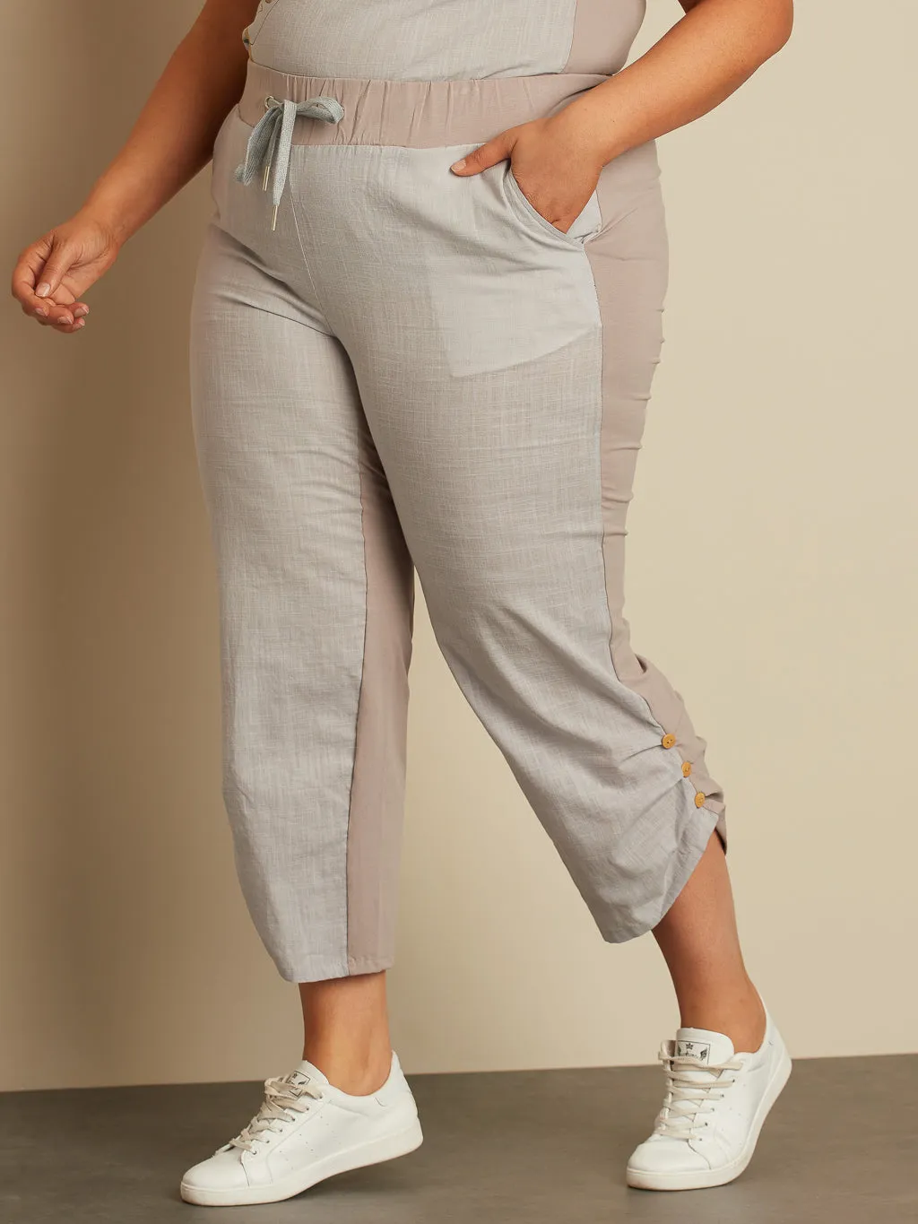 7/8 Pant sold by Claire France product image thumbnail 2