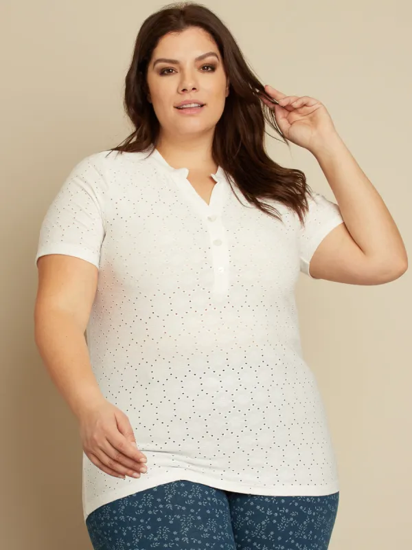 Short-sleeve semi-fitted t-shirt sold by Claire France