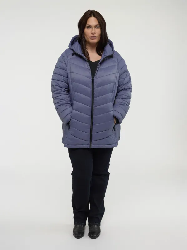 Semi-fitted mid-thigh coat sold by Claire France