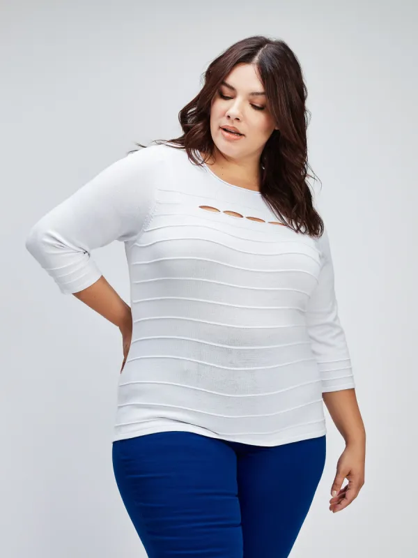 3/4-sleeve semi-fitted pullover sweater sold by Claire France