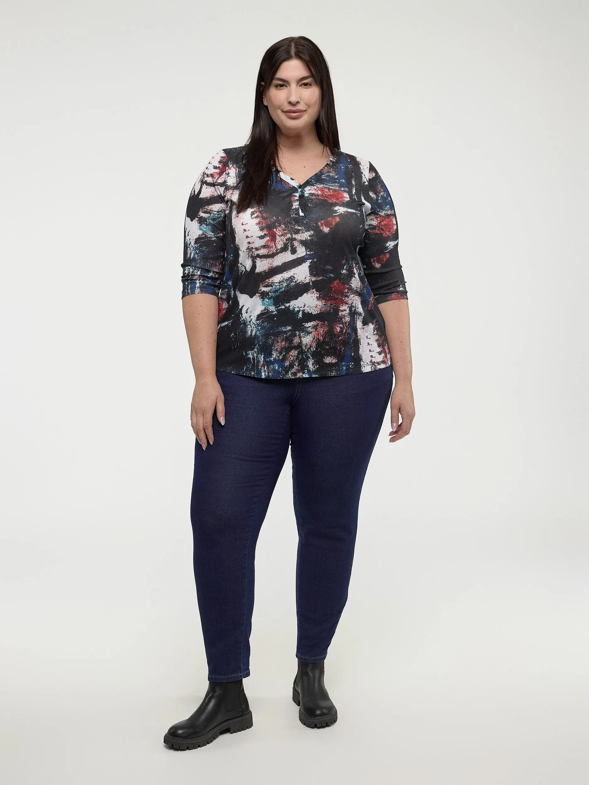 3/4-sleeve semi-fitted t-shirt sold by Claire France