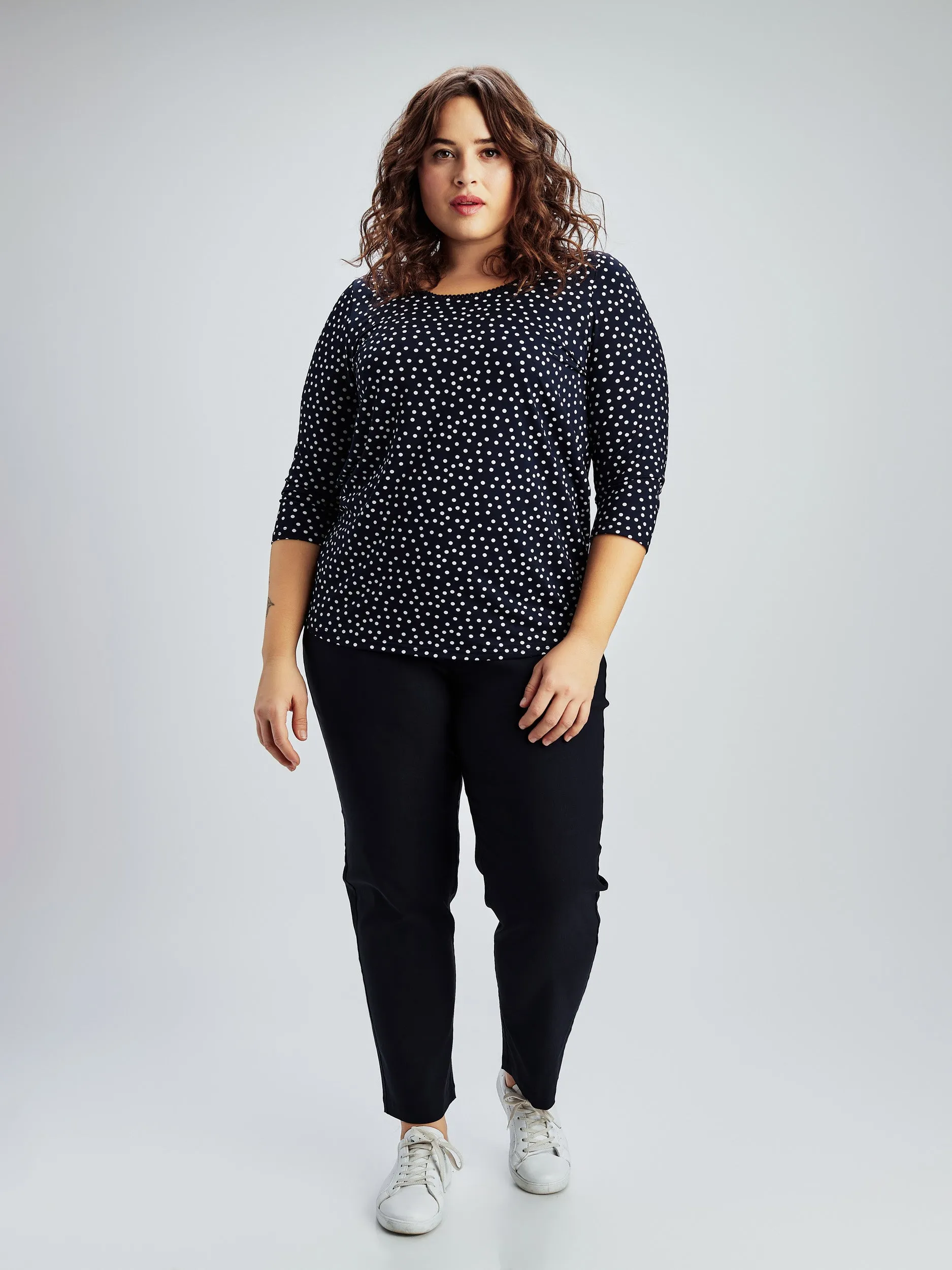 3/4-sleeve semi-fitted t-shirt sold by Claire France product image thumbnail 2