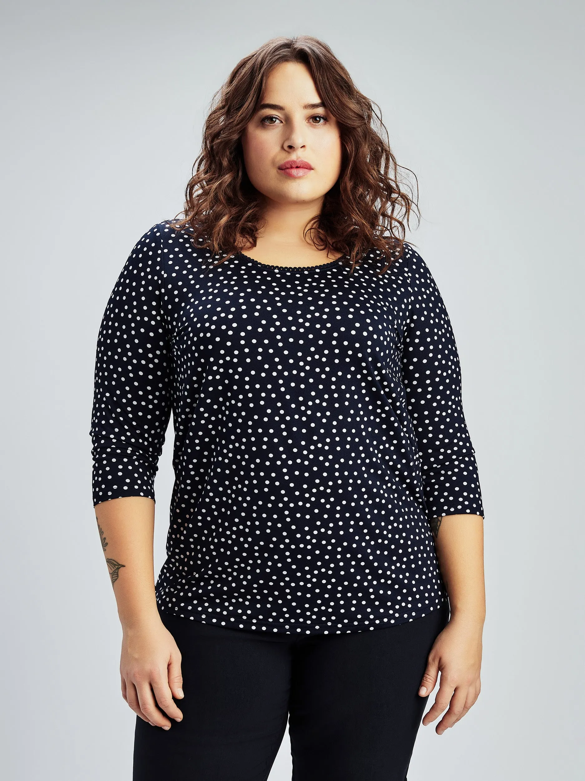 3/4-sleeve semi-fitted t-shirt sold by Claire France