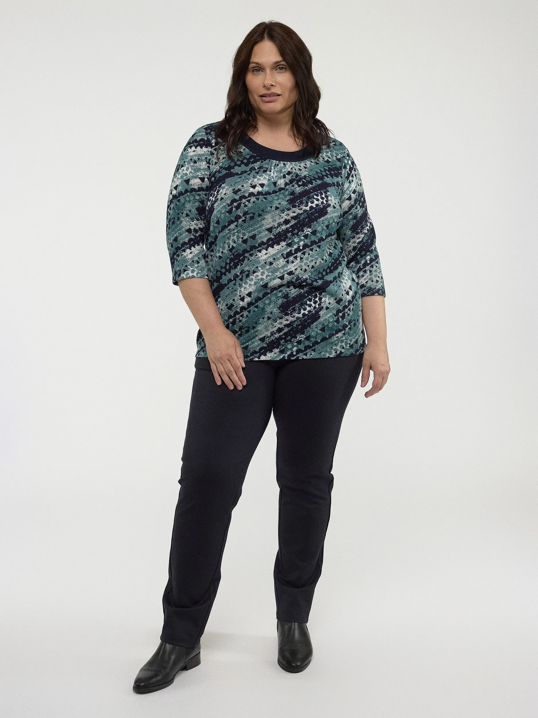 3/4-sleeve semi-fitted t-shirt sold by Claire France