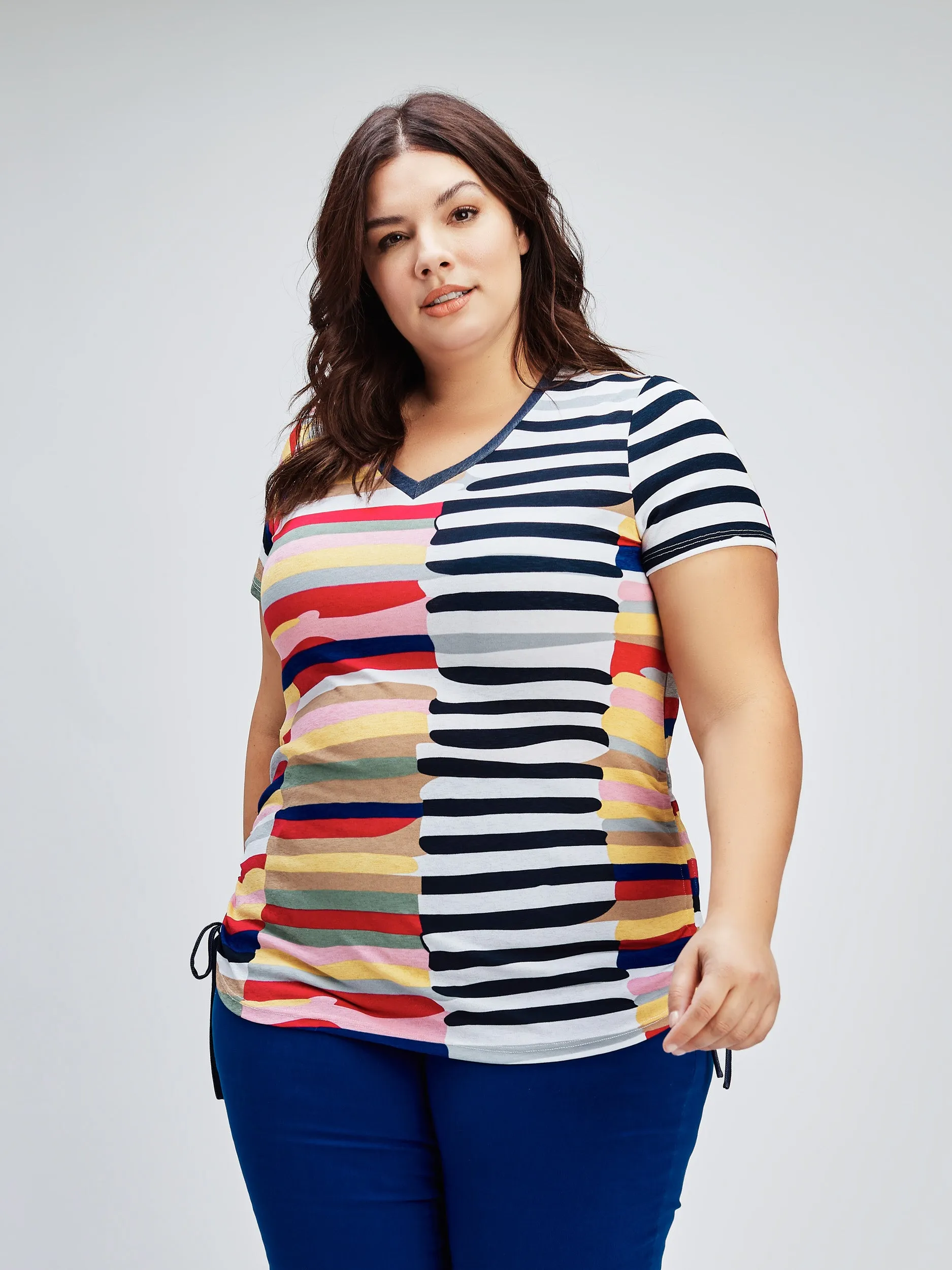 Short-sleeve semi-fitted t-shirt sold by Claire France product image thumbnail 2