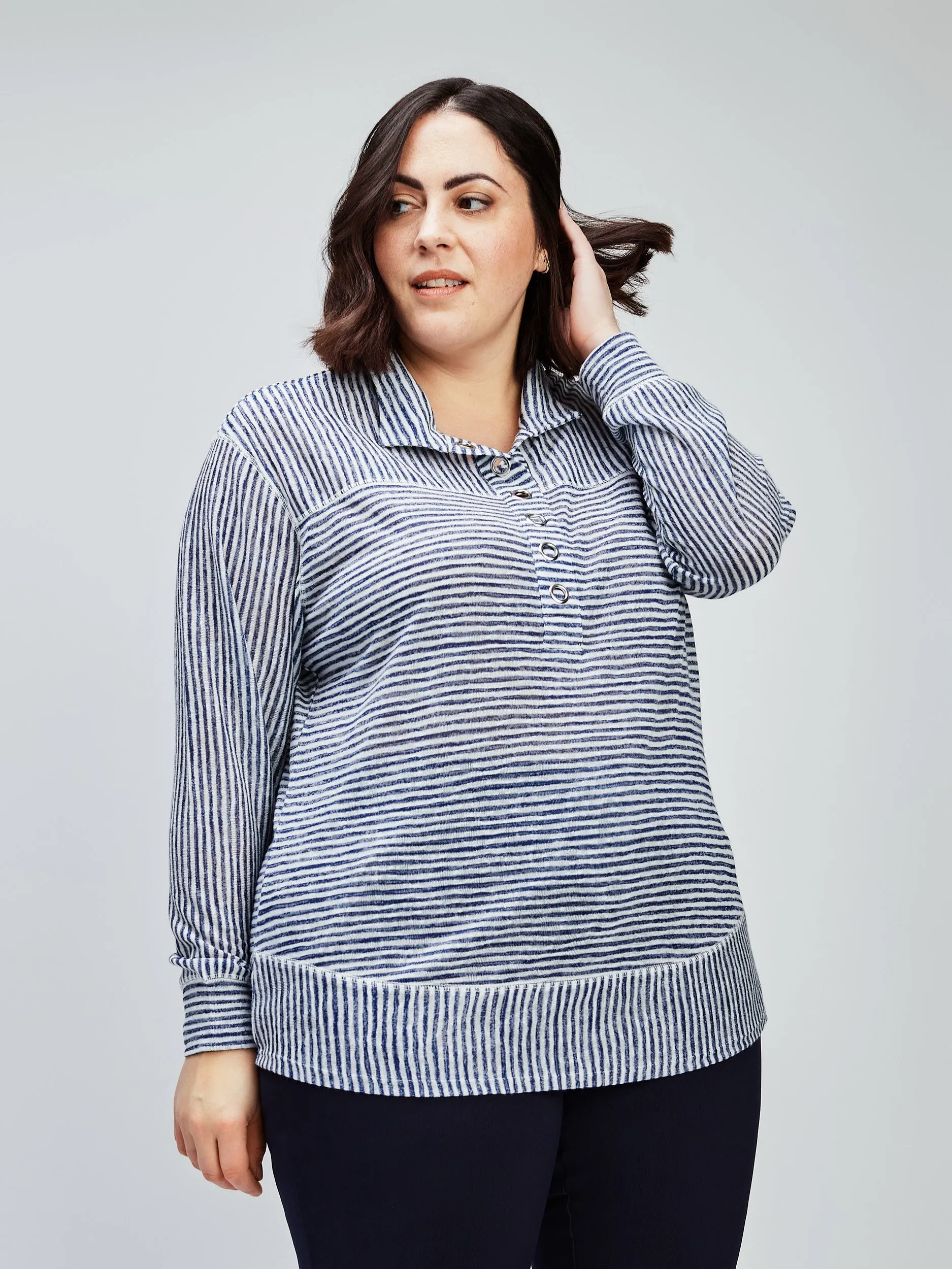 Lounge top sold by Claire France