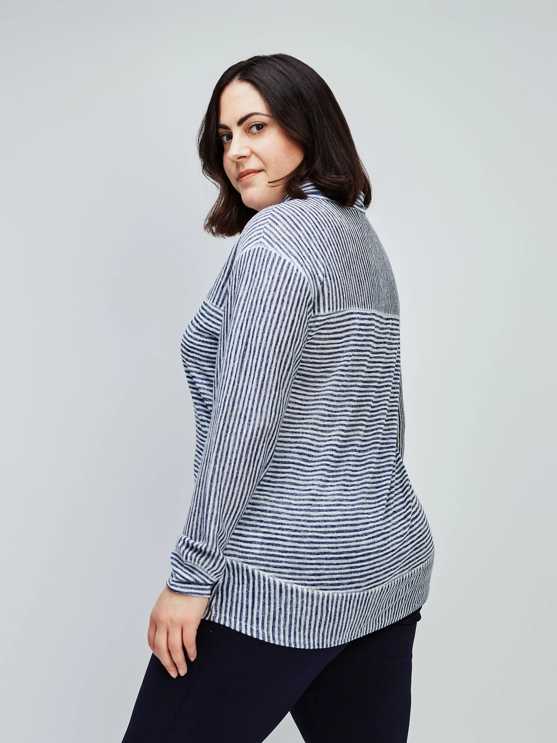 Lounge top sold by Claire France product image thumbnail 3