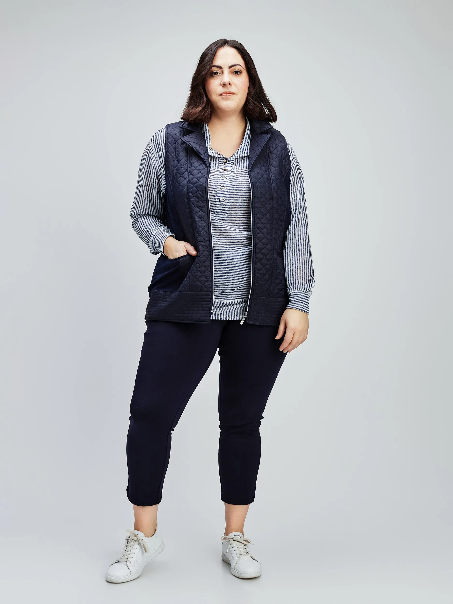 Lounge top sold by Claire France product image thumbnail 2