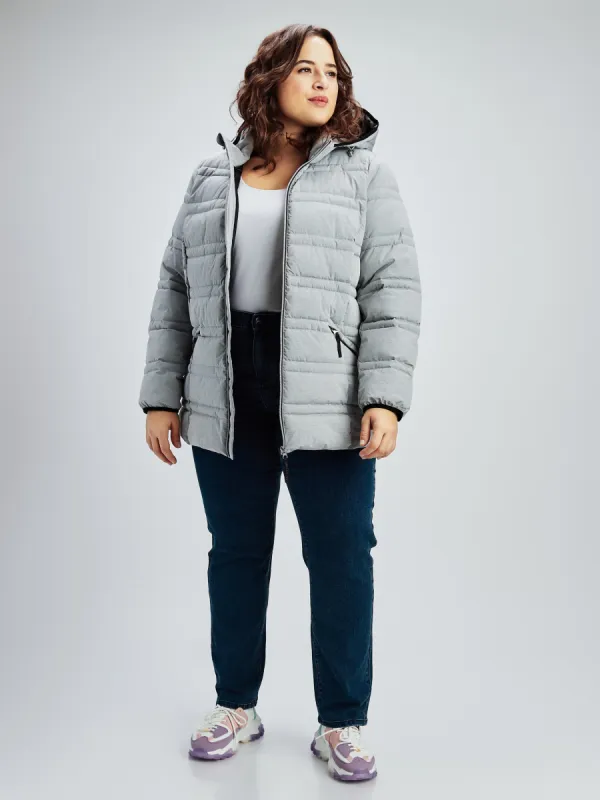 Short semi-fitted coat sold by Claire France