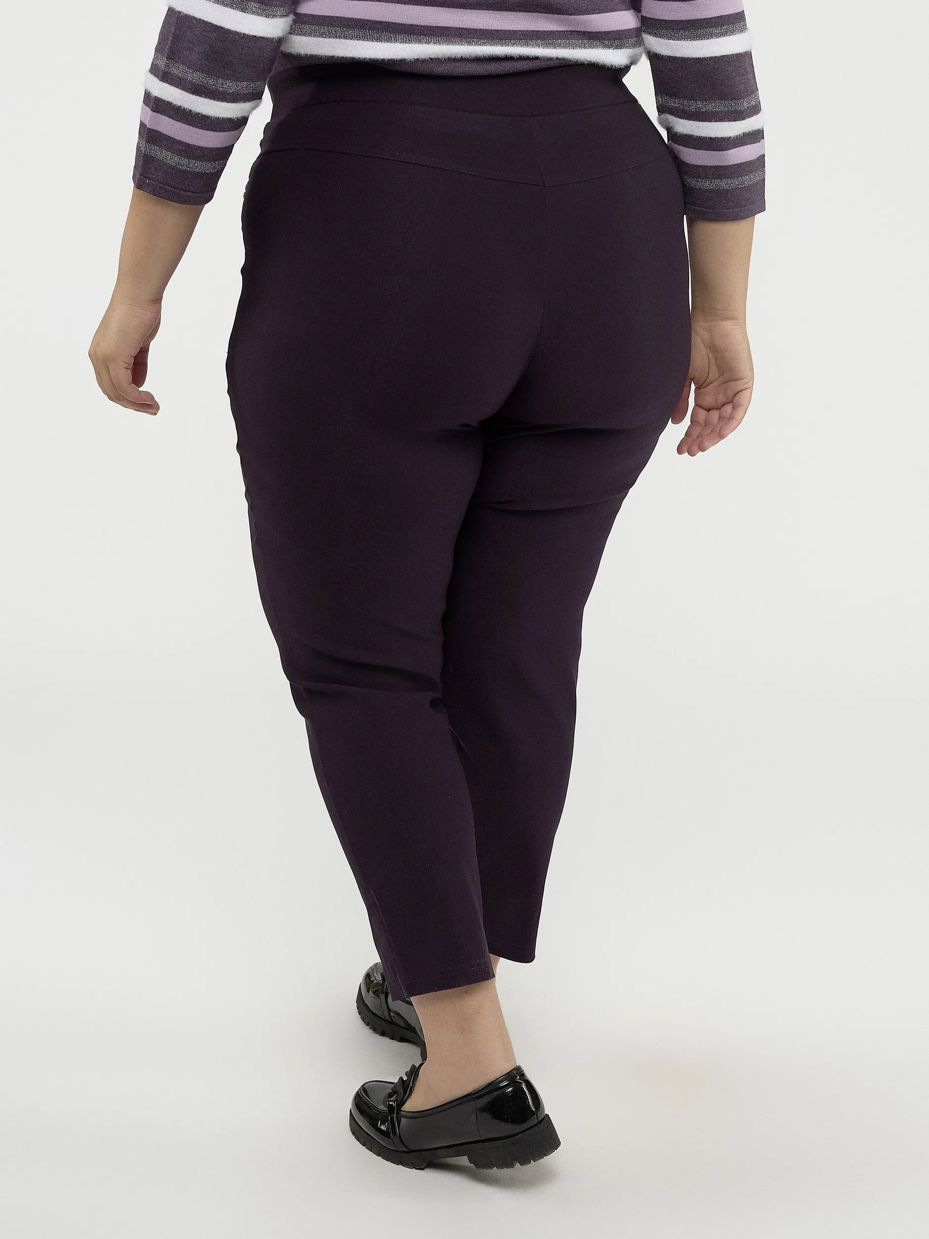 Straight fitted pull-on pant - Petite sold by Claire France product image thumbnail 3