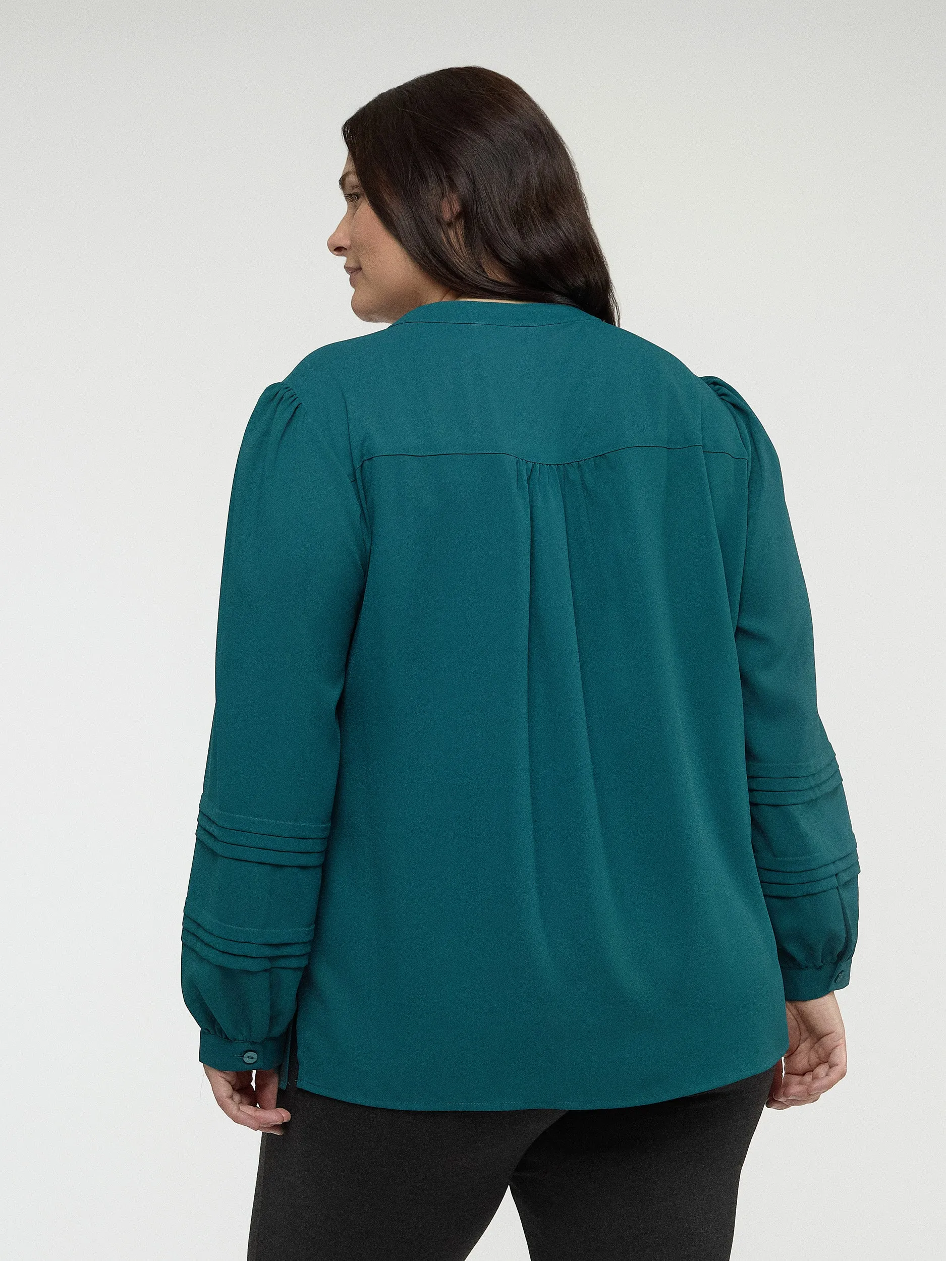 Long-sleeve semi-fitted blouse with buttons sold by Claire France product image thumbnail 3