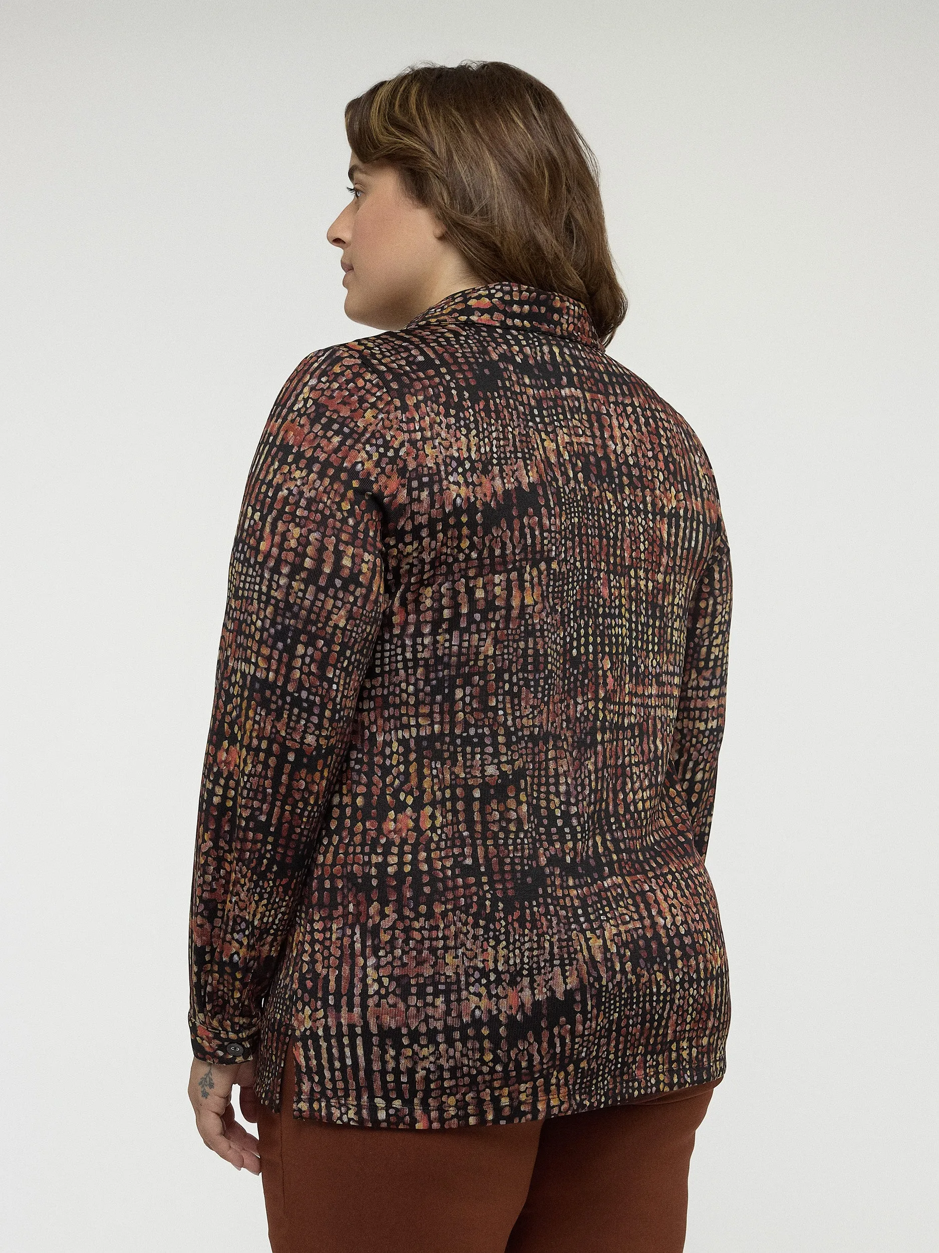 Long-sleeve semi-fitted blouse with buttons sold by Claire France product image thumbnail 3