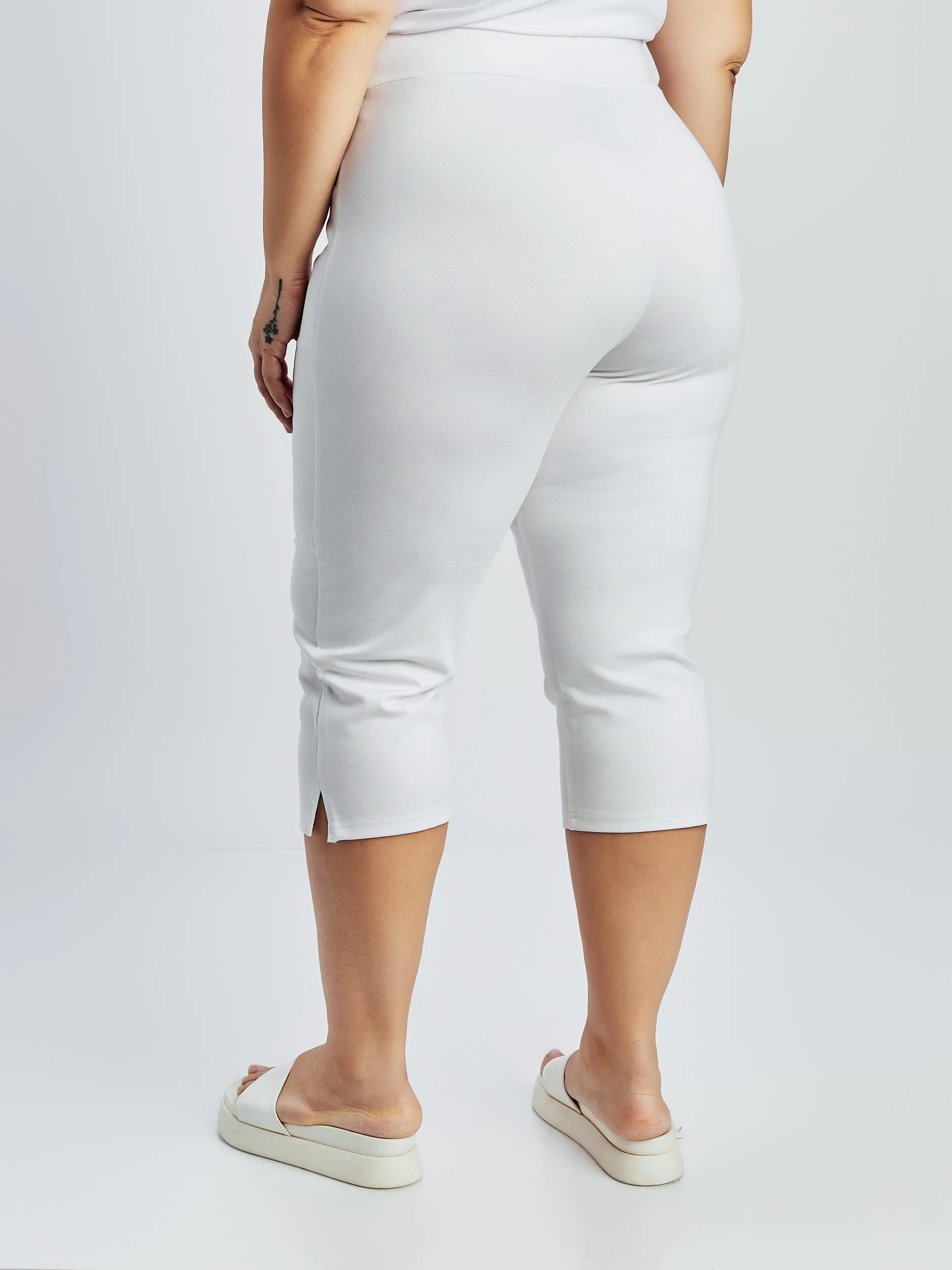 Skinny fitted knit pull-on capri sold by Claire France product image thumbnail 3