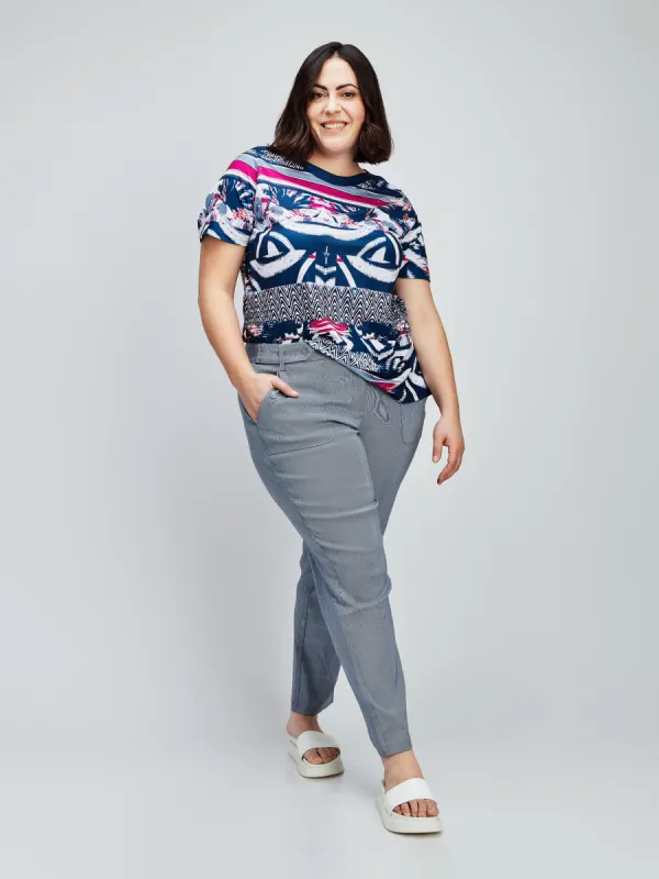 Short-sleeve semi-fitted tunic sold by Claire France