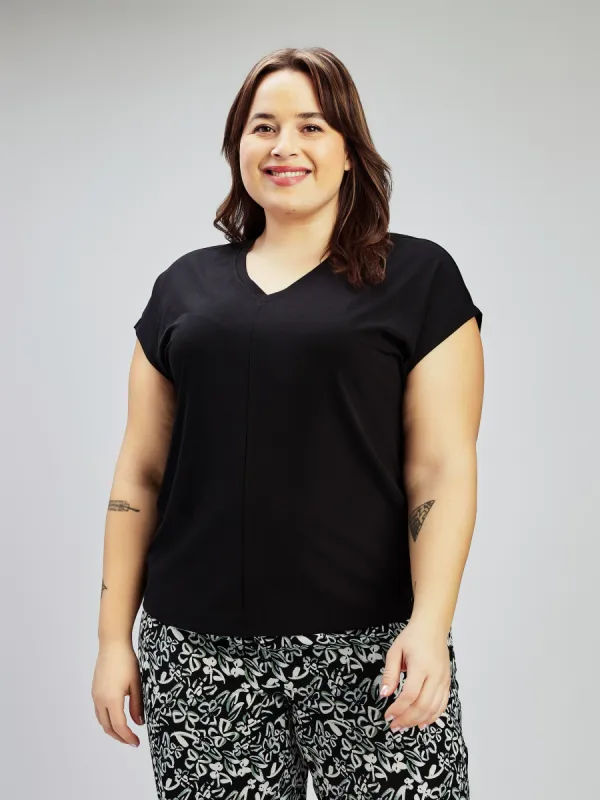 Loose short-sleeve t-shirt sold by Claire France