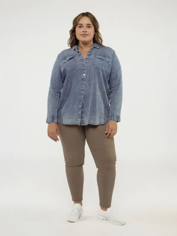 Long-sleeve semi-fitted blouse with buttons sold by Claire France