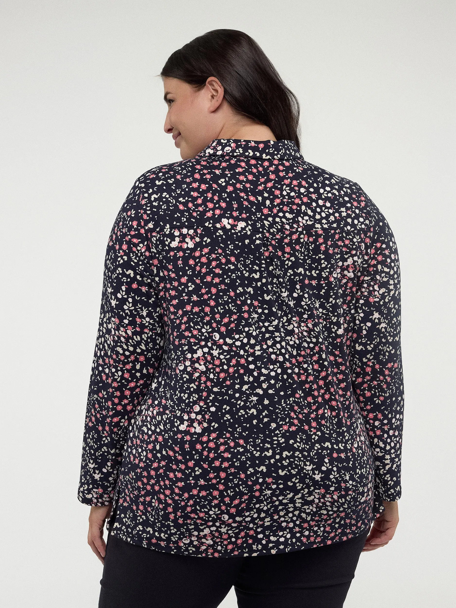 Long-sleeve semi-fitted blouse with buttons sold by Claire France product image thumbnail 3