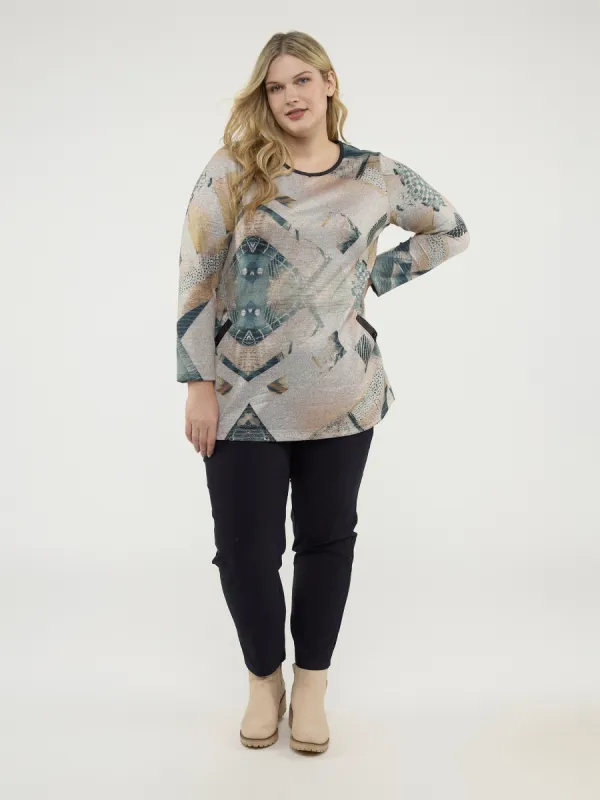 Long-sleeve semi-fitted knit tunic sold by Claire France