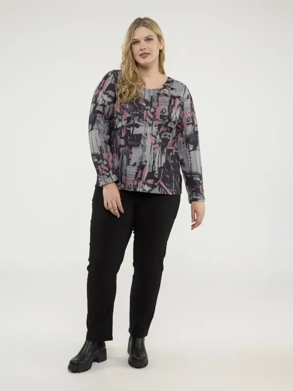 Long-sleeve semi-fitted t-shirt sold by Claire France