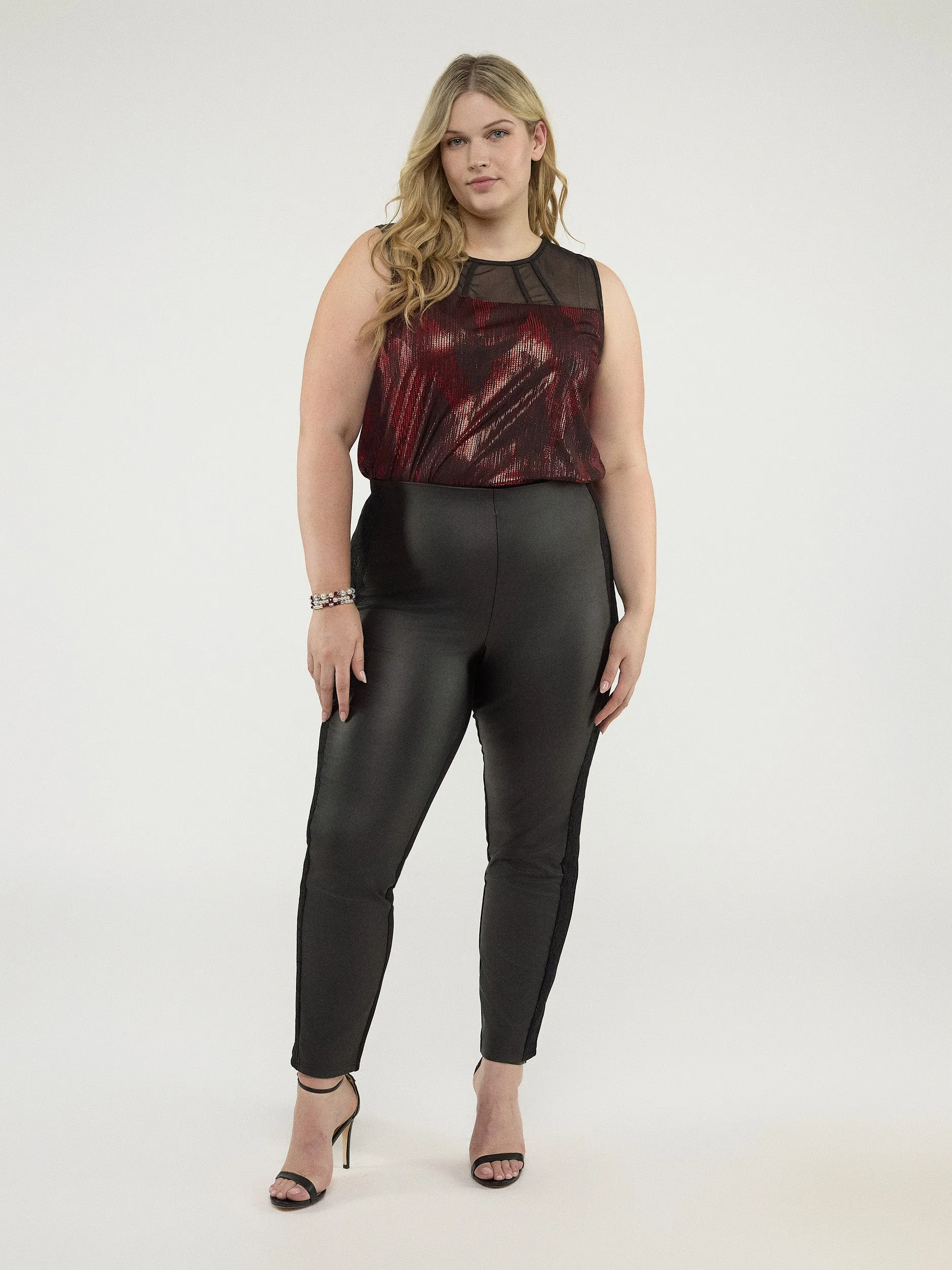 Knit pant sold by Claire France