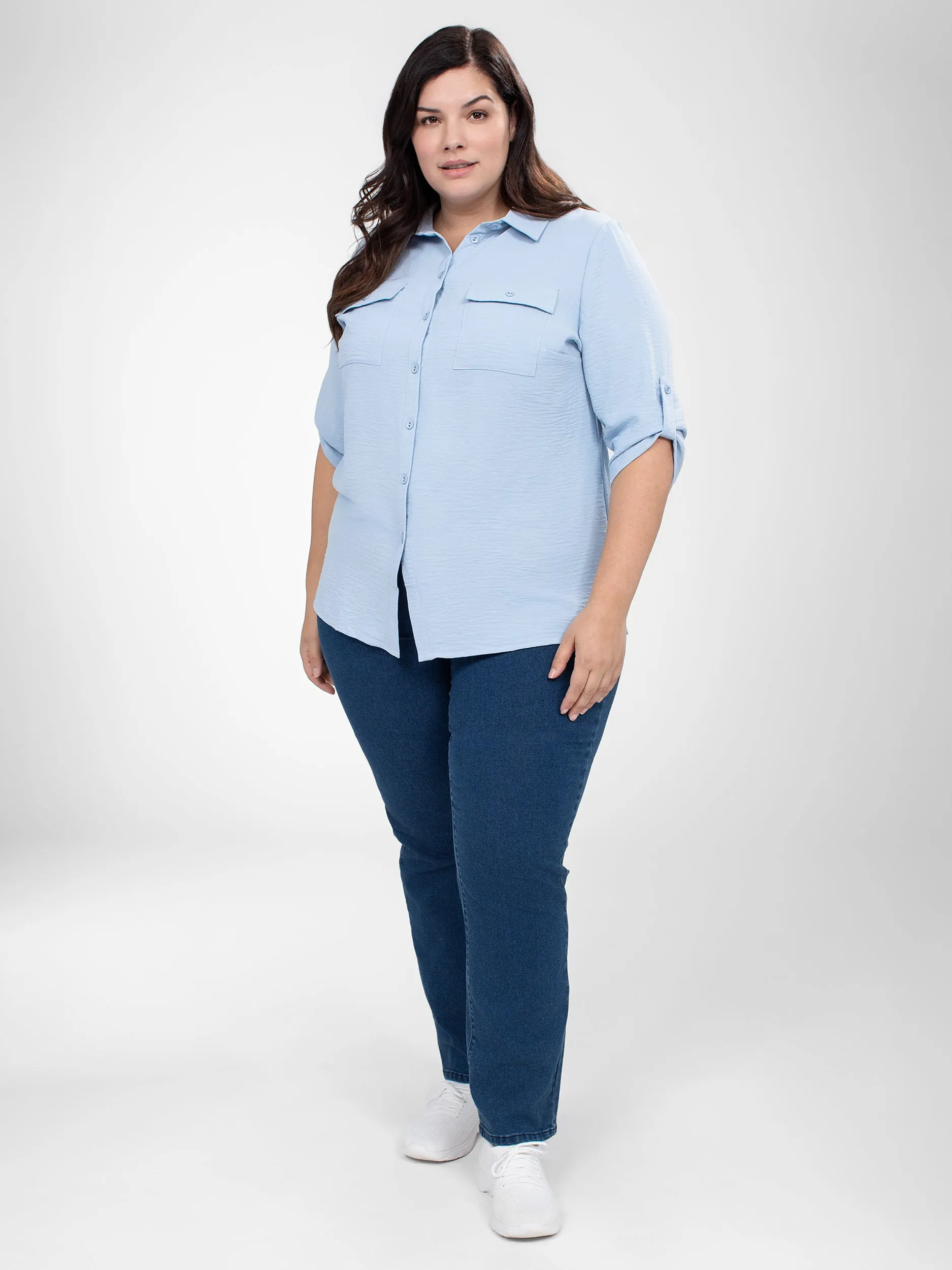 3/4-sleeve semi-fitted blouse with buttons sold by Claire France