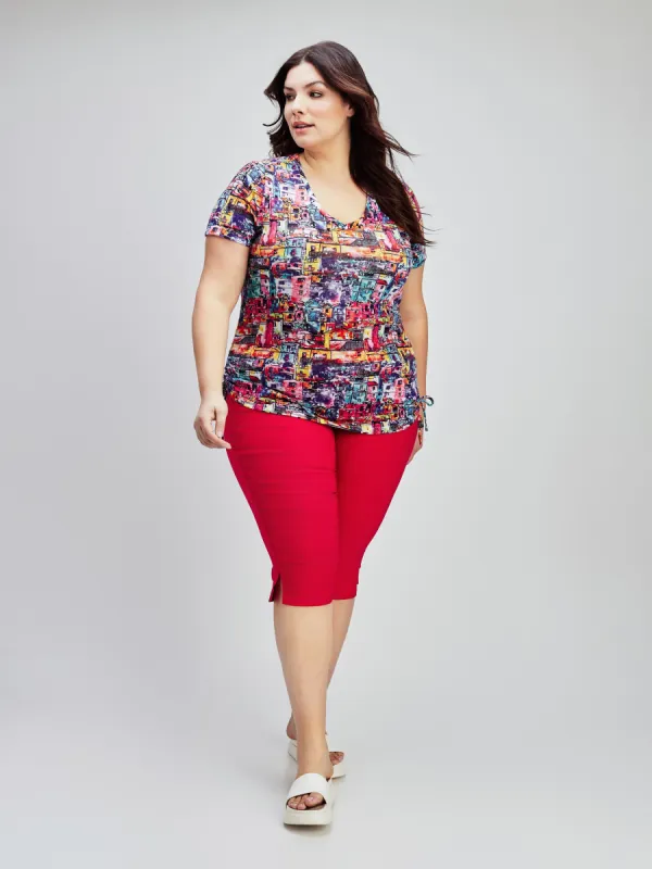 Short-sleeve semi-fitted t-shirt sold by Claire France