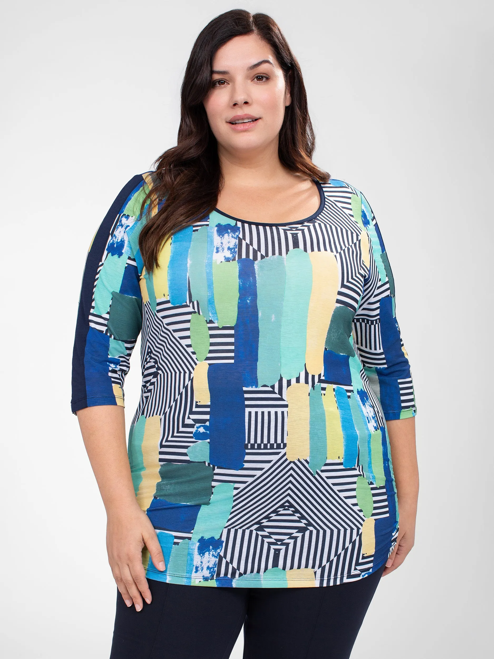 3/4-sleeve semi-fitted tunic sold by Claire France product image thumbnail 2