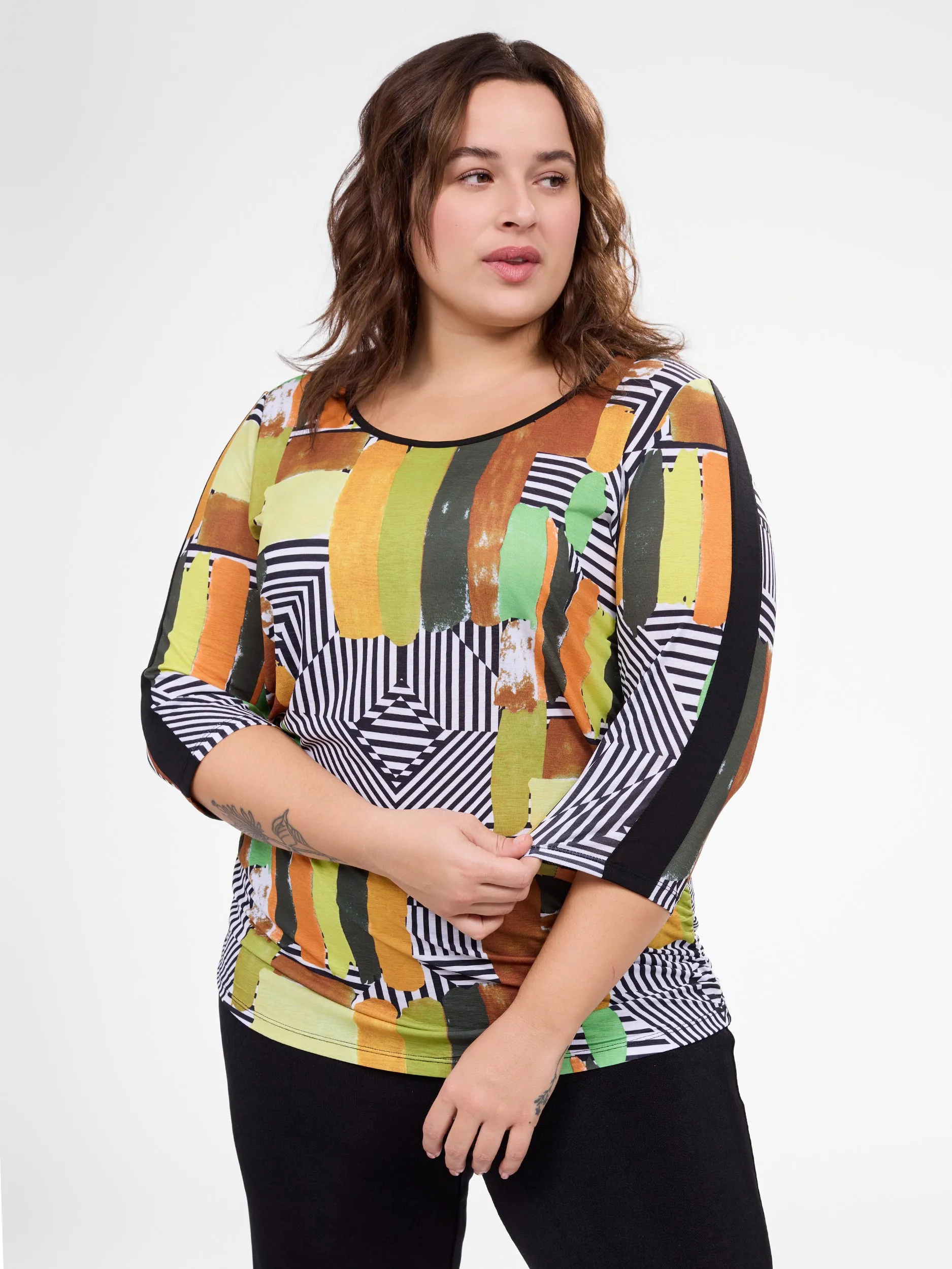 3/4-sleeve semi-fitted tunic sold by Claire France product image thumbnail 5